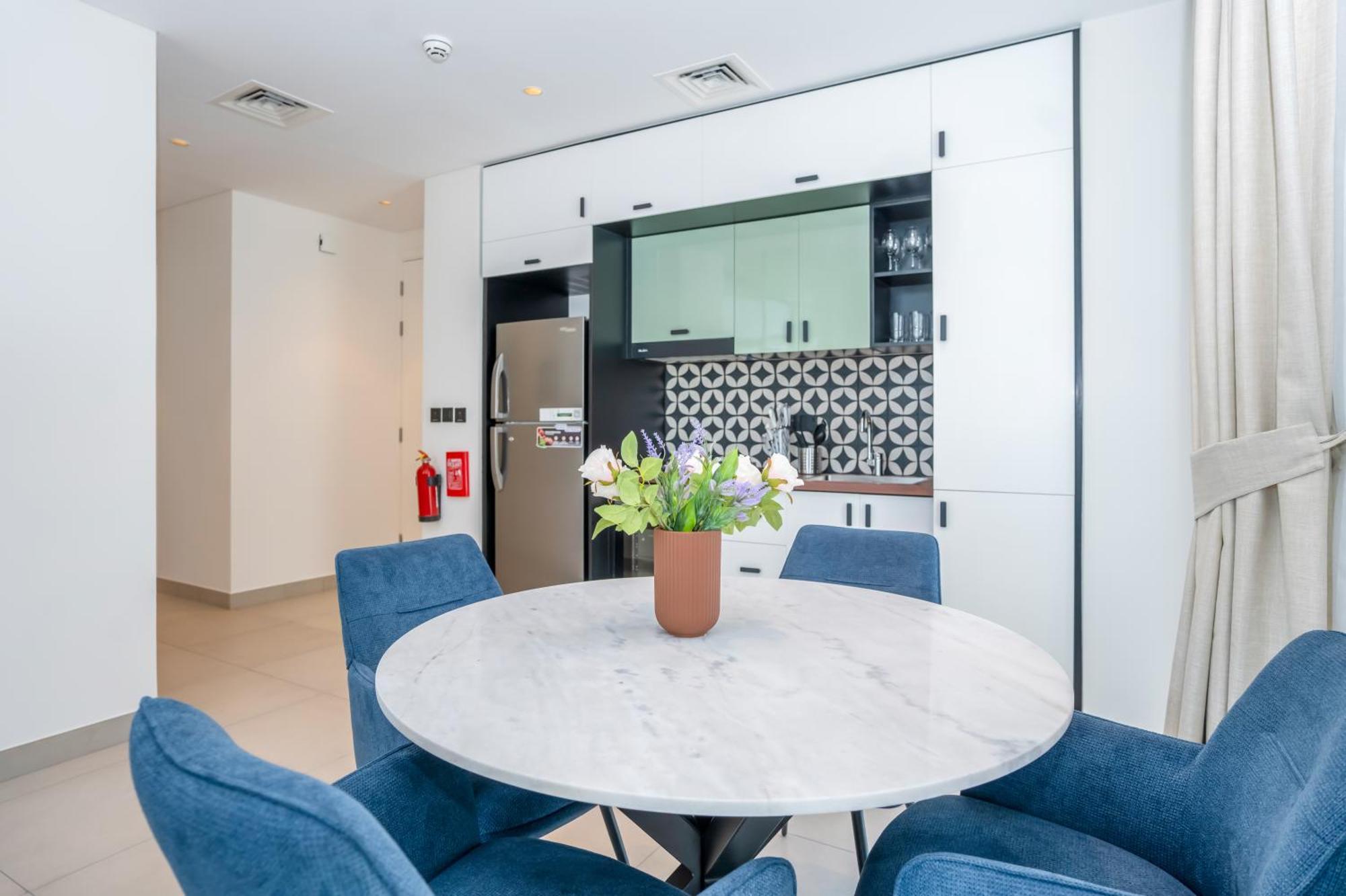 Cozy 2br In Hills