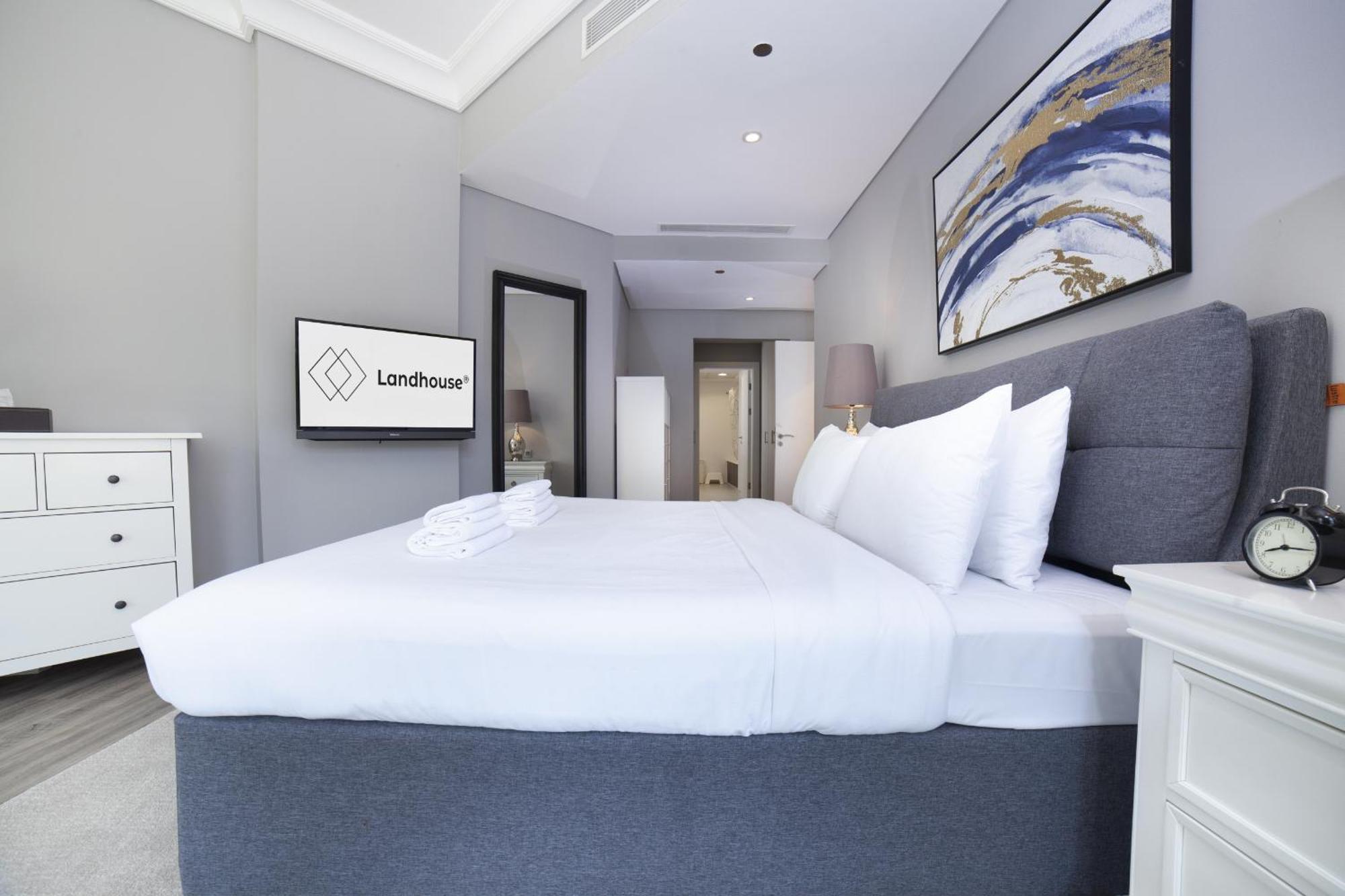 Daire Lux Living On Palm Jumeirah With Pool & Access