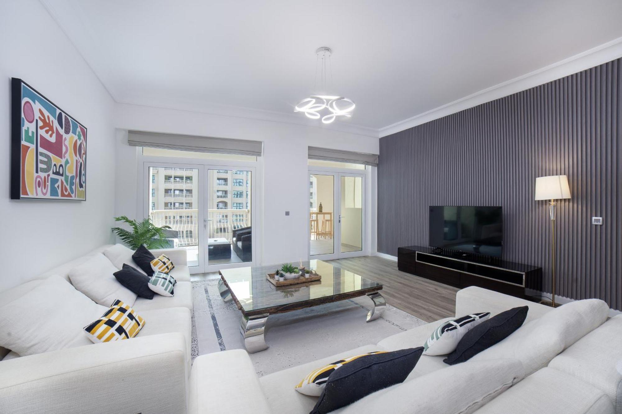 Lux Living On Palm Jumeirah With Pool & Access Daire Dubai