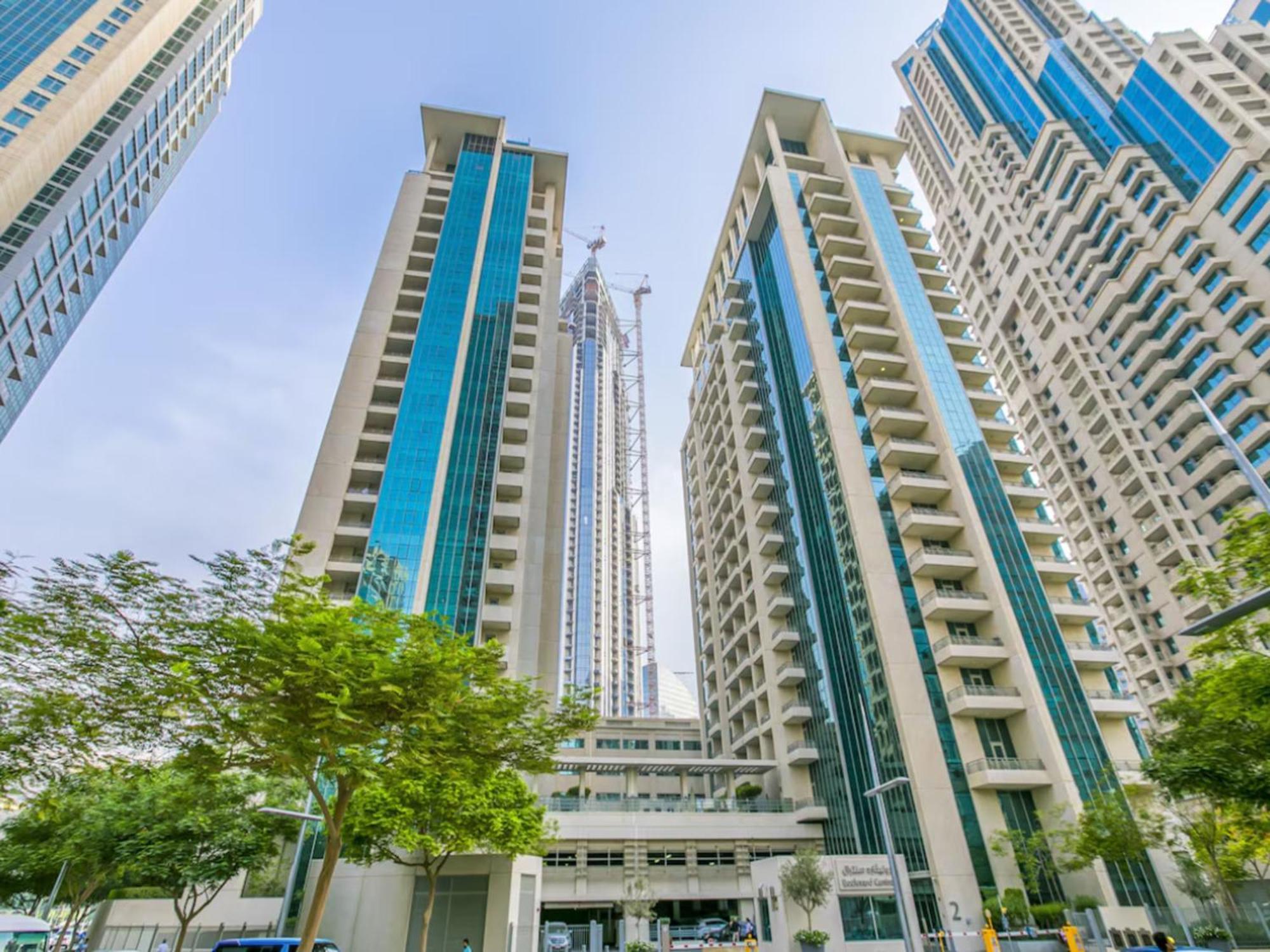 Golden Homes Boulverd 1bhk Blue Heaven Near Mall & Burj Khalifa Downtown Daire