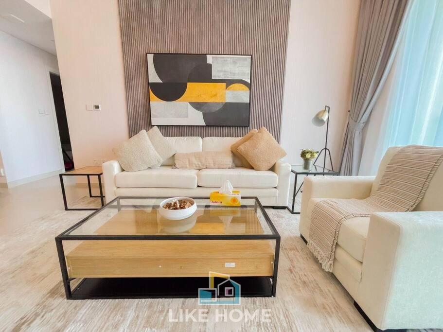 Like - 4203 The Ultimate Living At The Grand Dubai