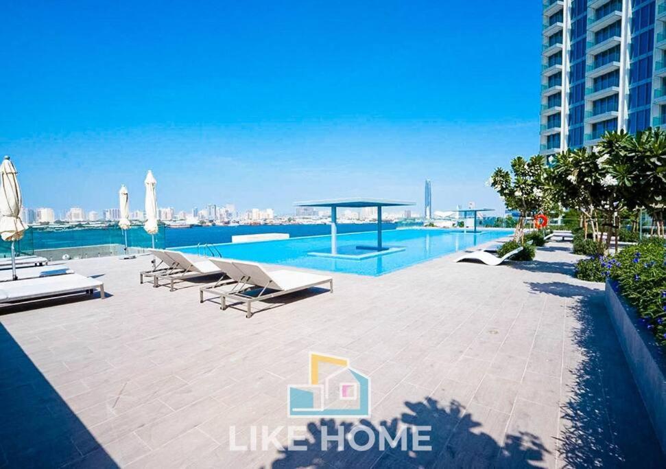 Like - 4203 The Ultimate Living At The Grand *