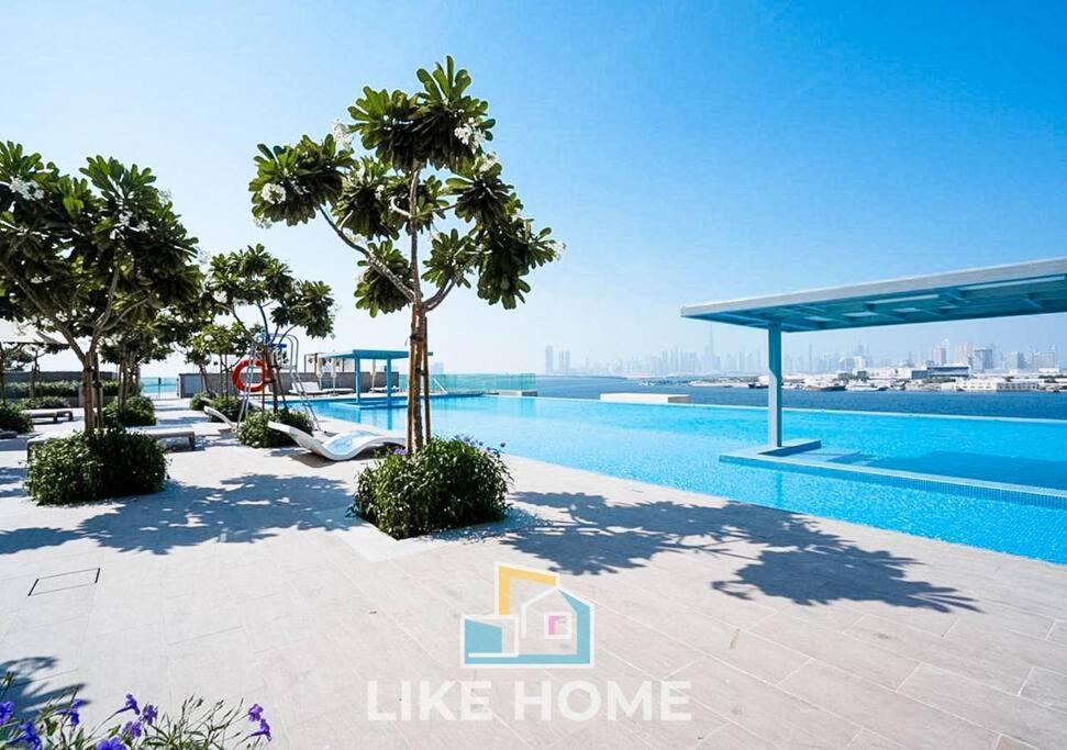 Like - 4203 The Ultimate Living At The Grand