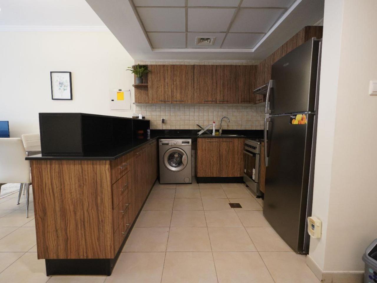 1 Bedroom Downtown 5 Min Walk To Mall Apartment Dubai