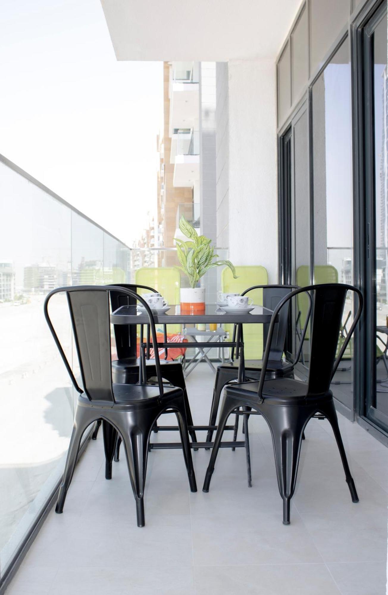 Modern 2br Near Downtown Sleeps 6 Pool And Gym * Dubai