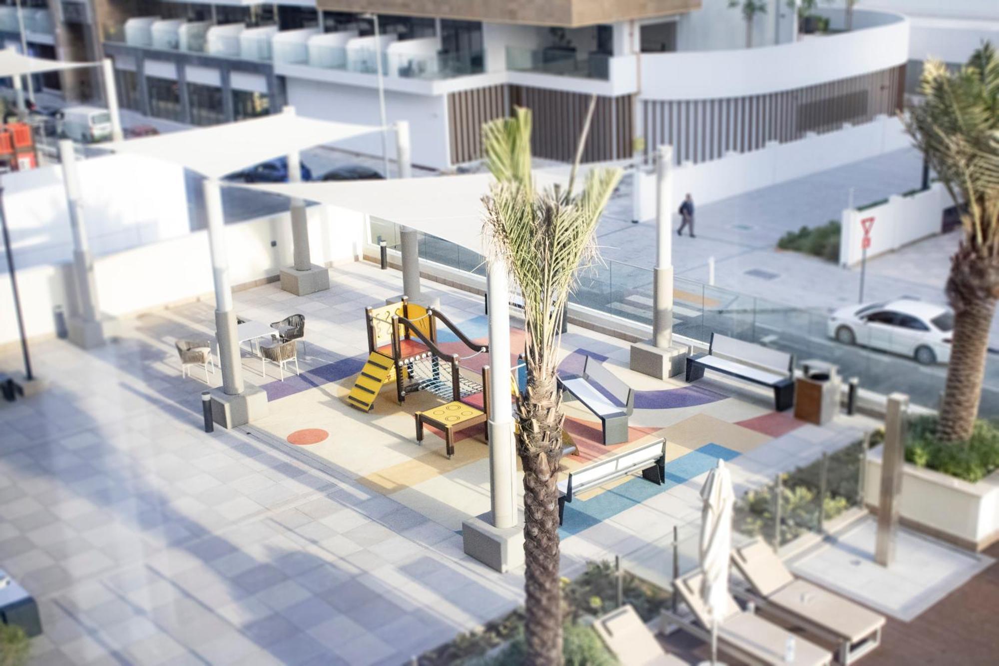 Apartment Modern 2br Near Downtown Sleeps 6 Pool And Gym *