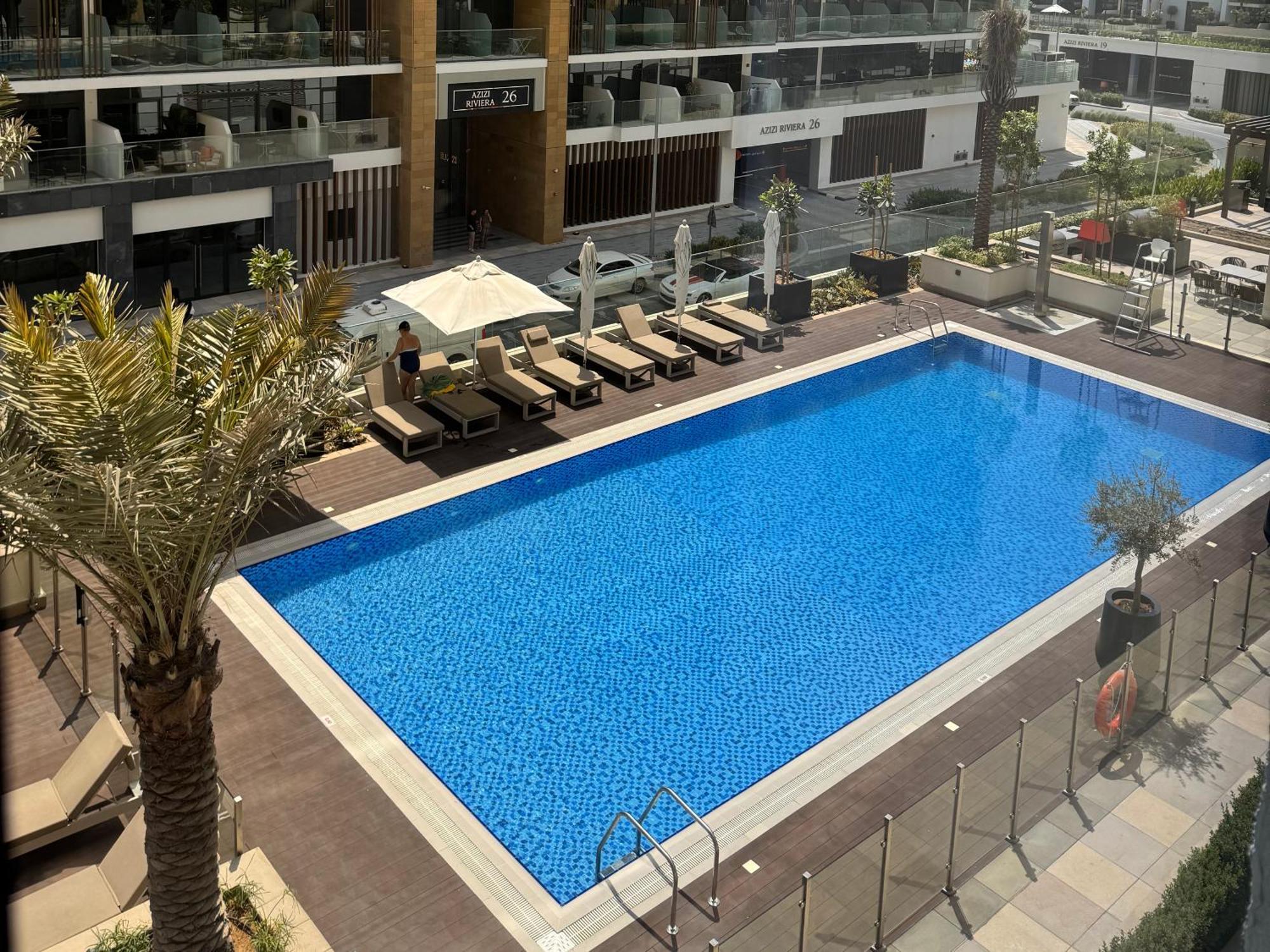Modern 2br Near Downtown Sleeps 6 Pool And Gym * Dubai