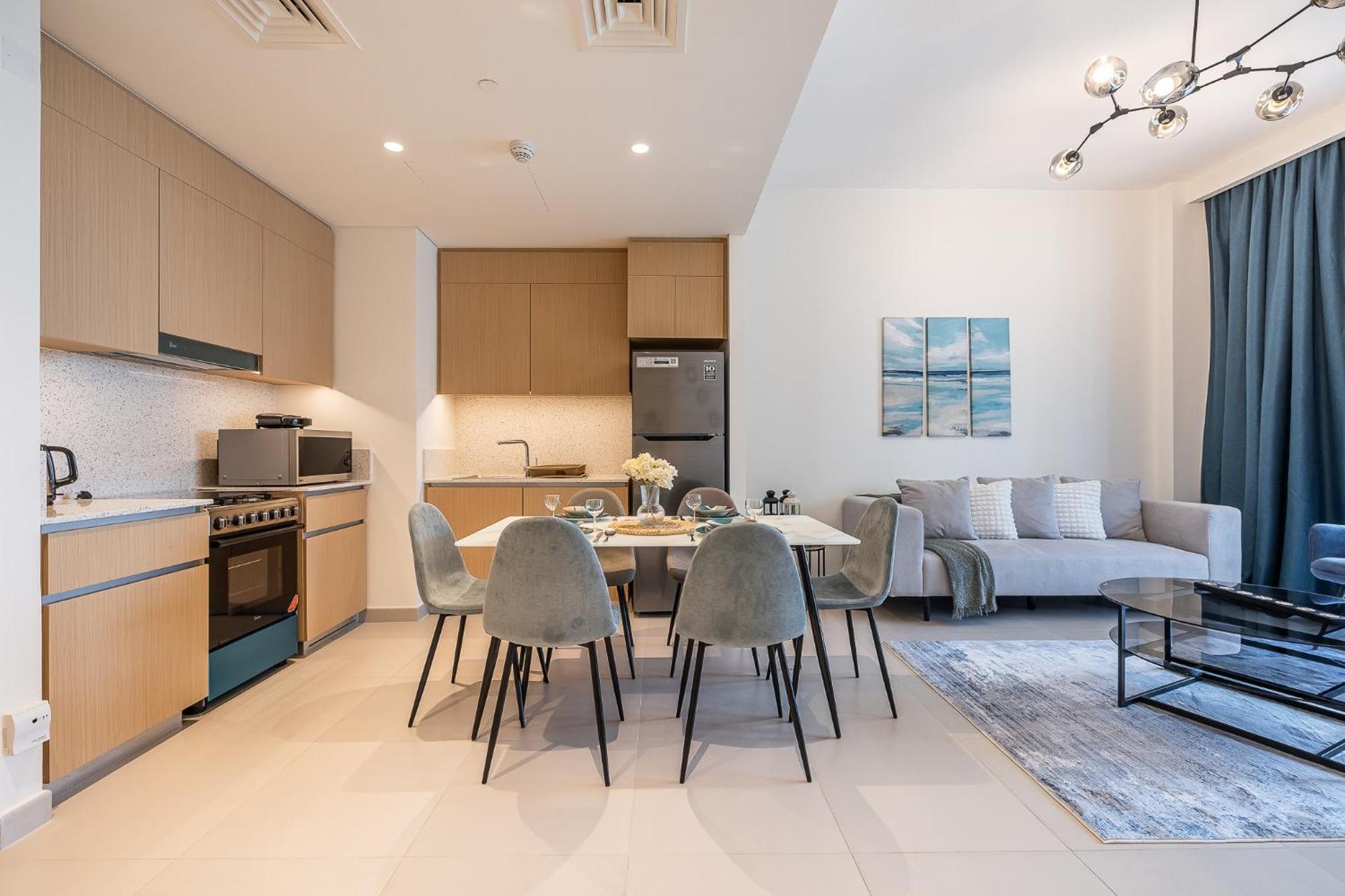 Daire Exquisite 1Bdr Apartment In Creek With Pool View Dubai