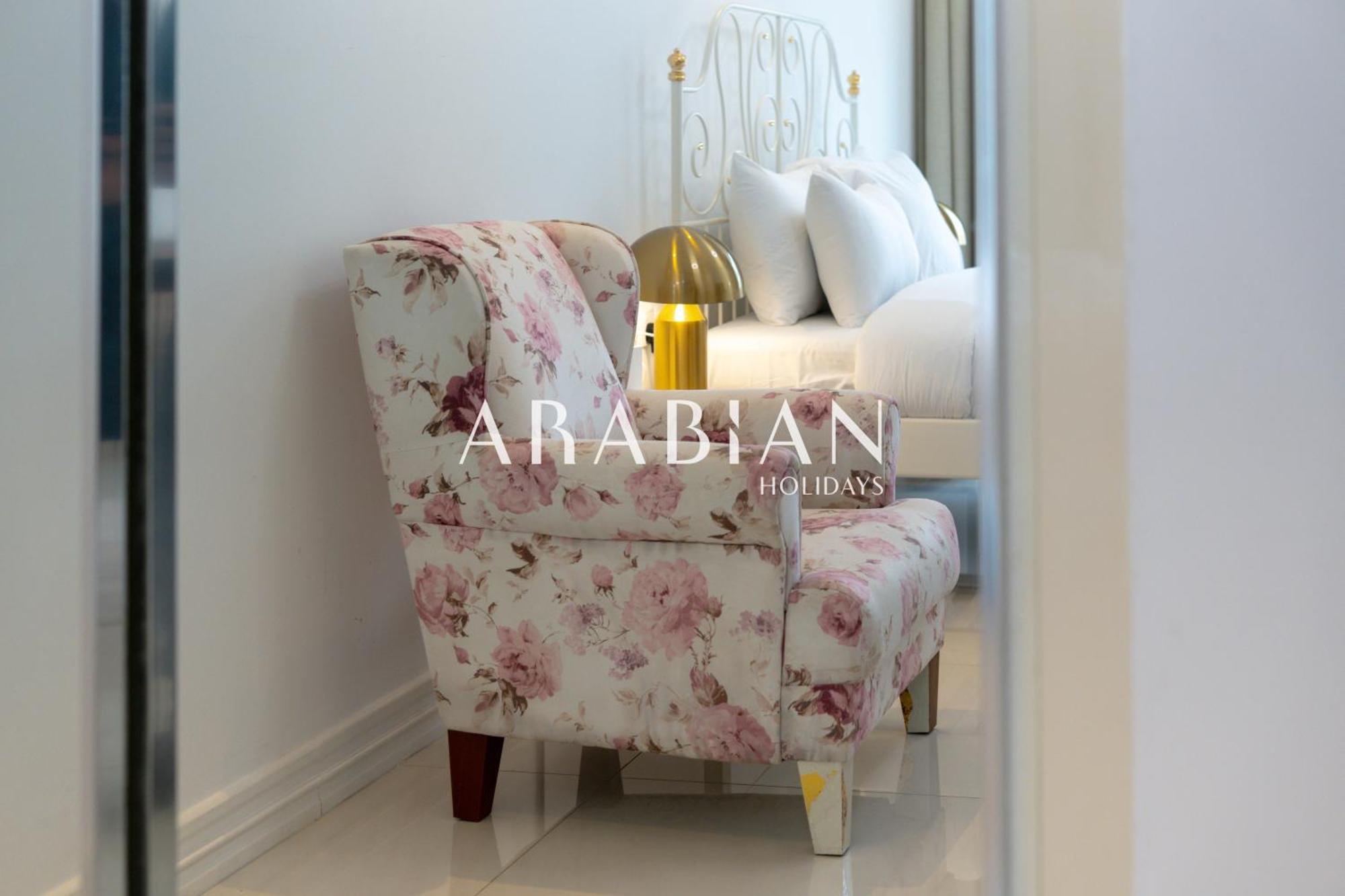 Spacious In Arjan In Vincitore Palacio Apartment *