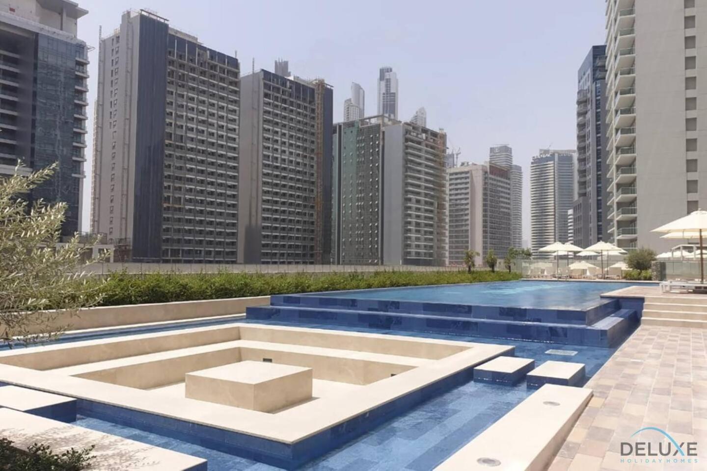Apartment Luxury 2br With Burj View Gym & Pool Dubai