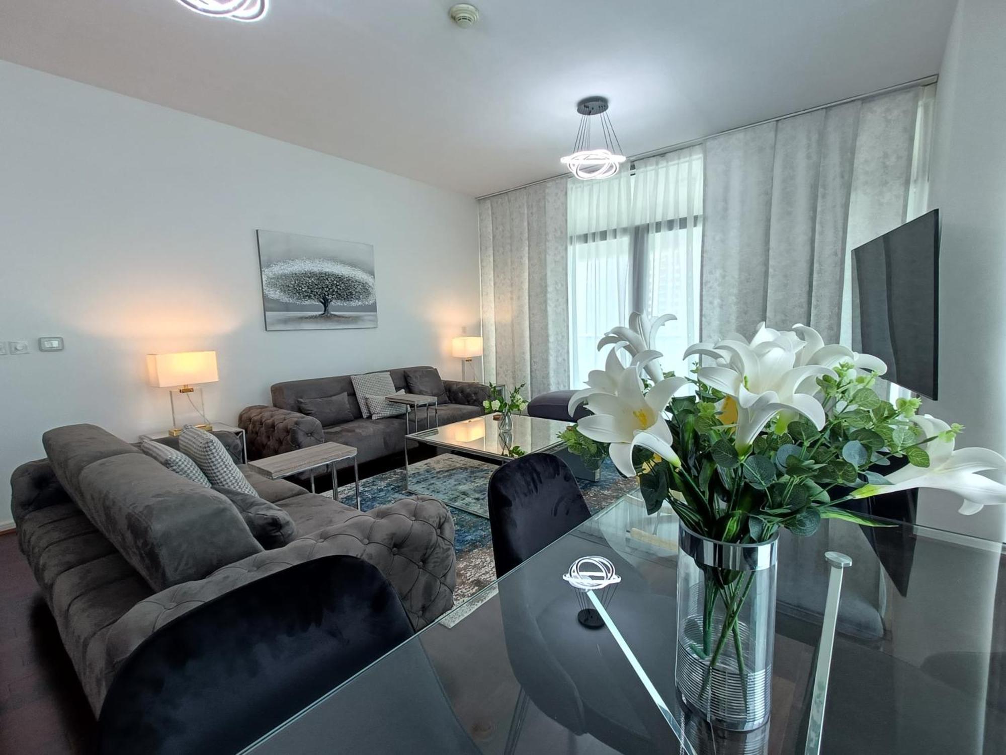 Quill - Canal View Spacious 3 Bedroom