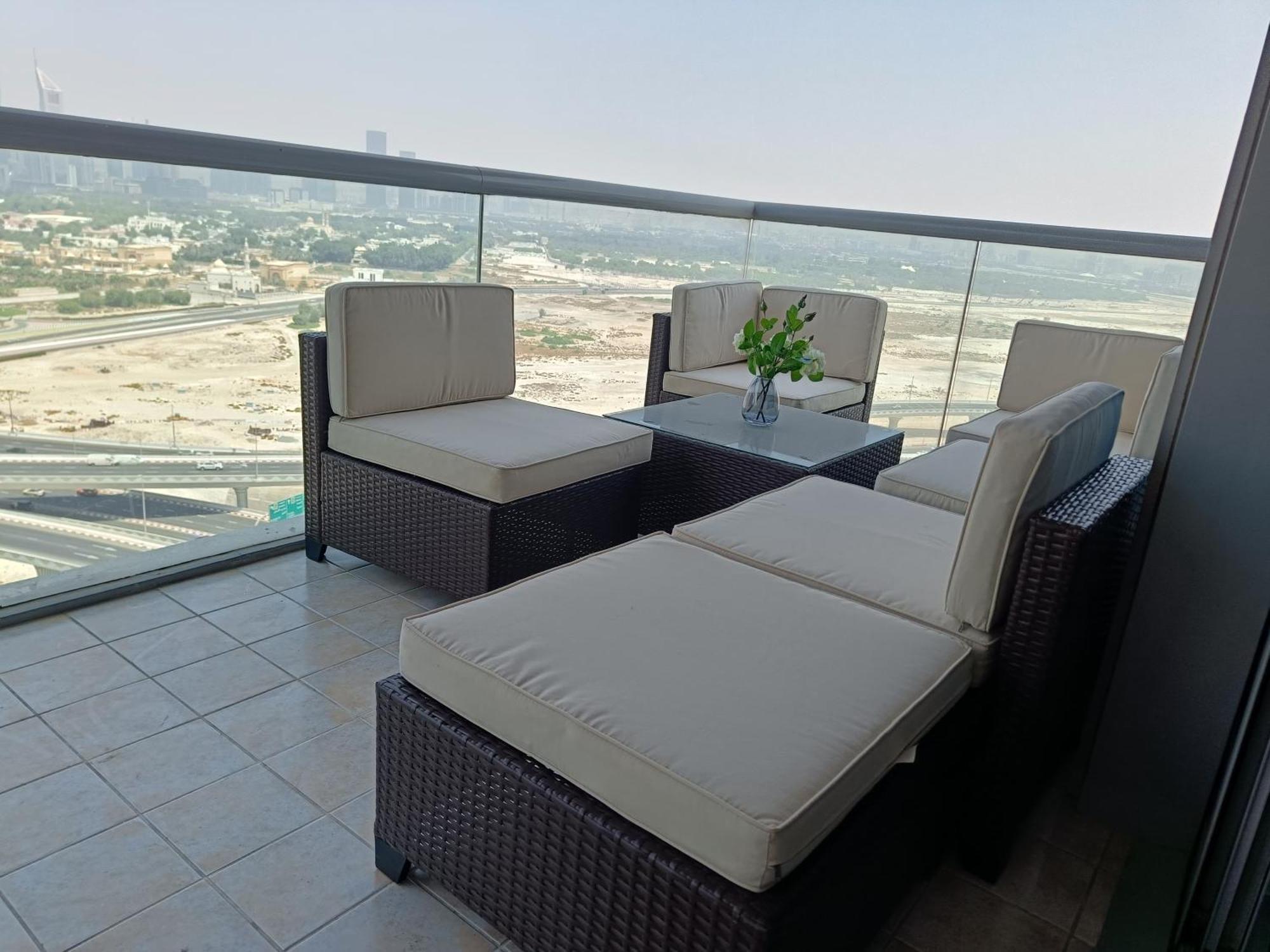 Apartment Quill - Canal View Spacious 3 Bedroom Dubai