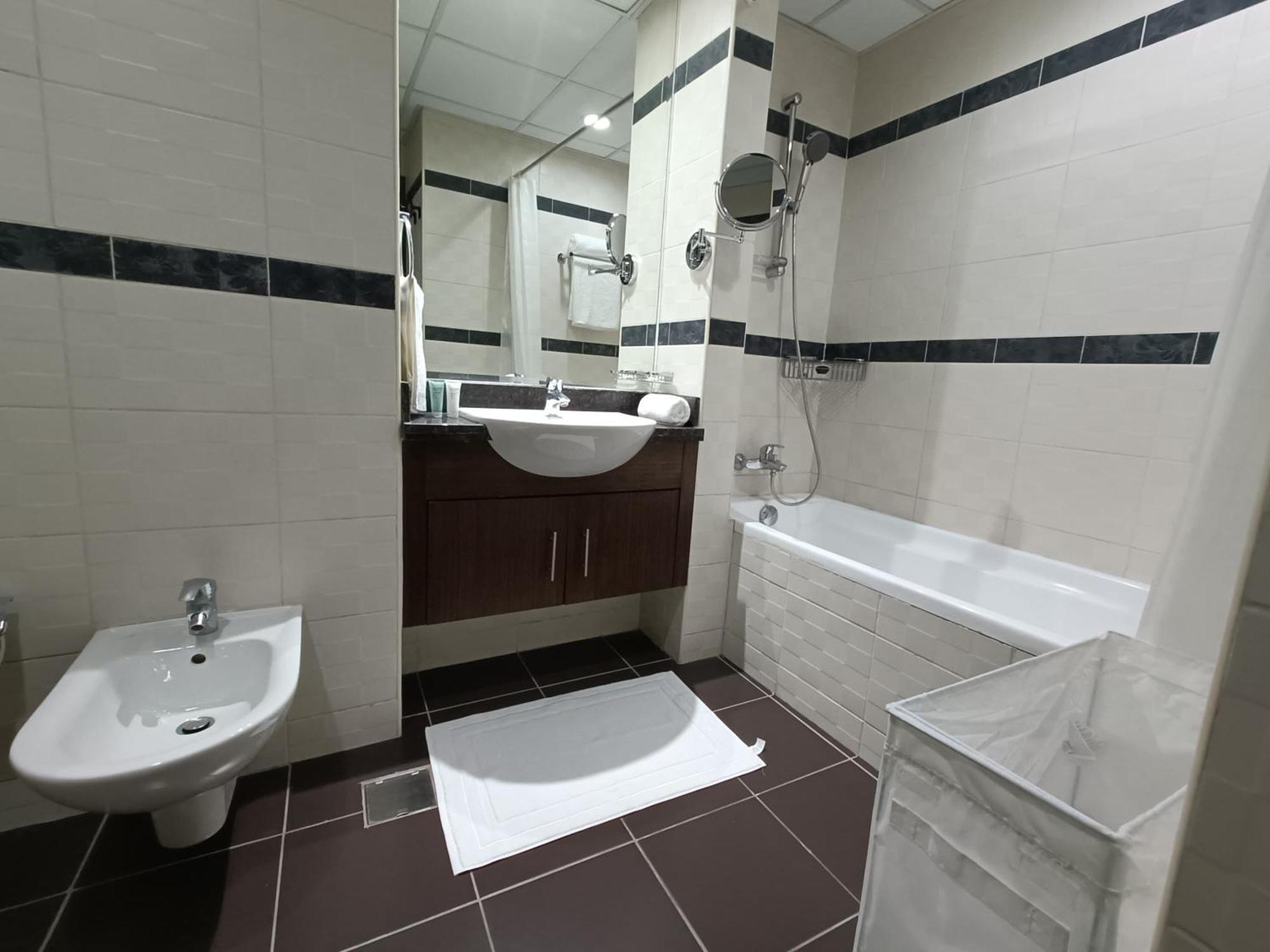 Quill - Canal View Spacious 3 Bedroom Dubai