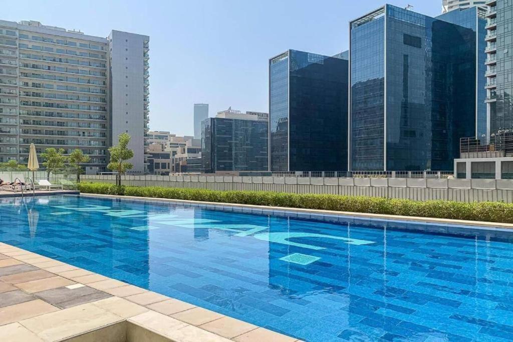 Stunning 1bhk With A Canal View Apartment *