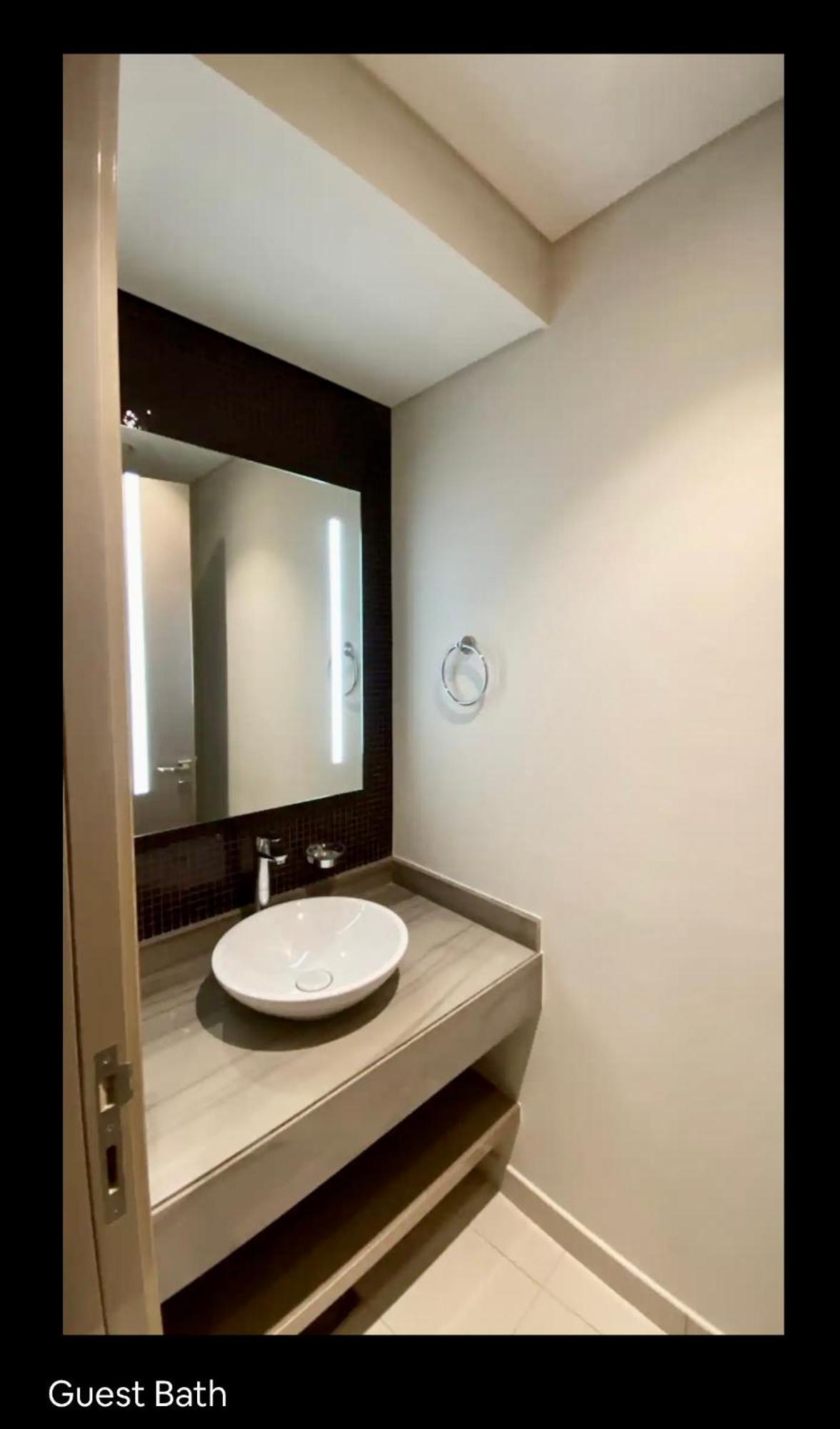 Luxury 1br - 5 Min Drive To Mall-5 Star Facilities Dubai