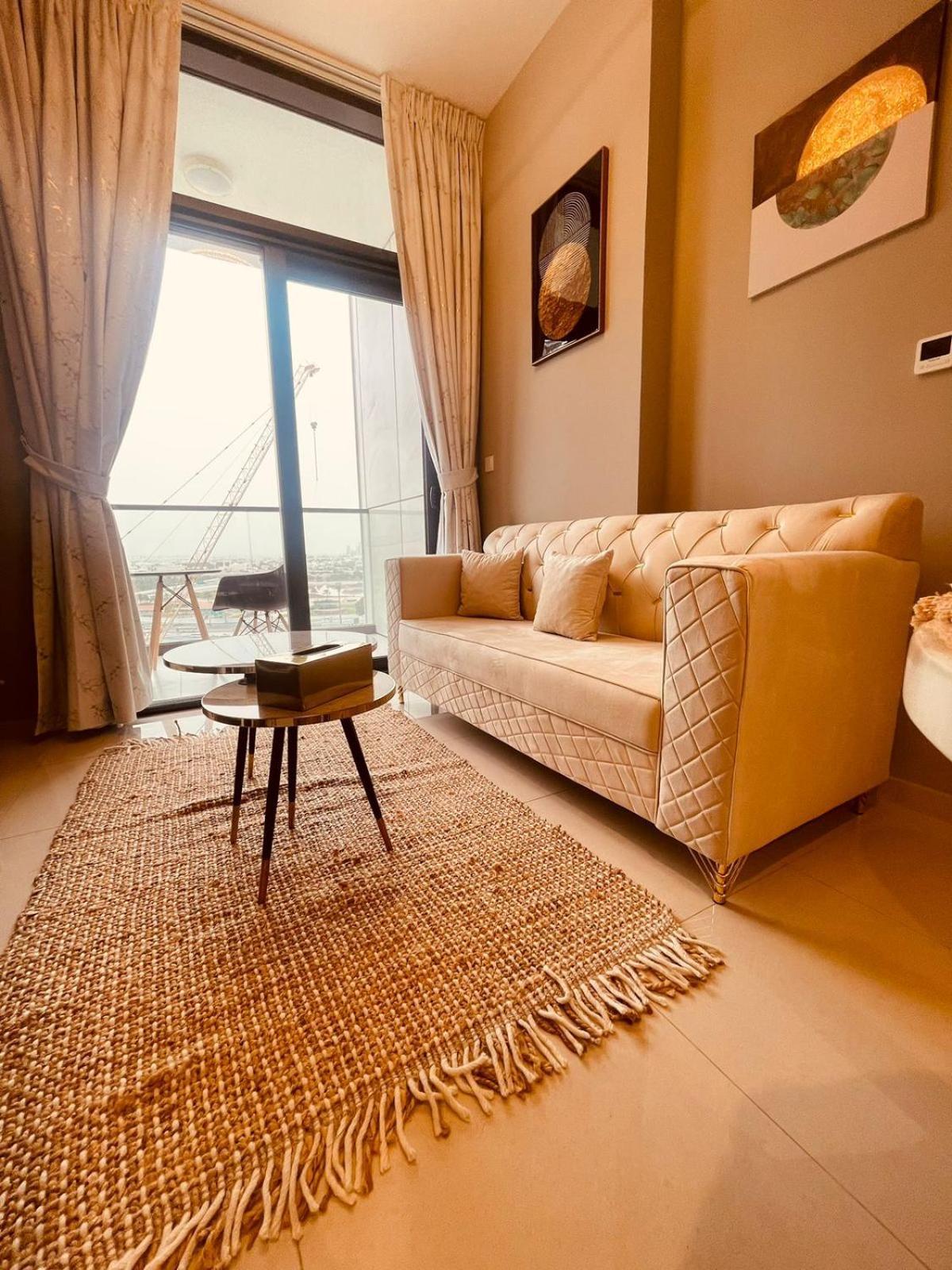 Luxury 1-bedroom Oasis Near Downtown Apartment