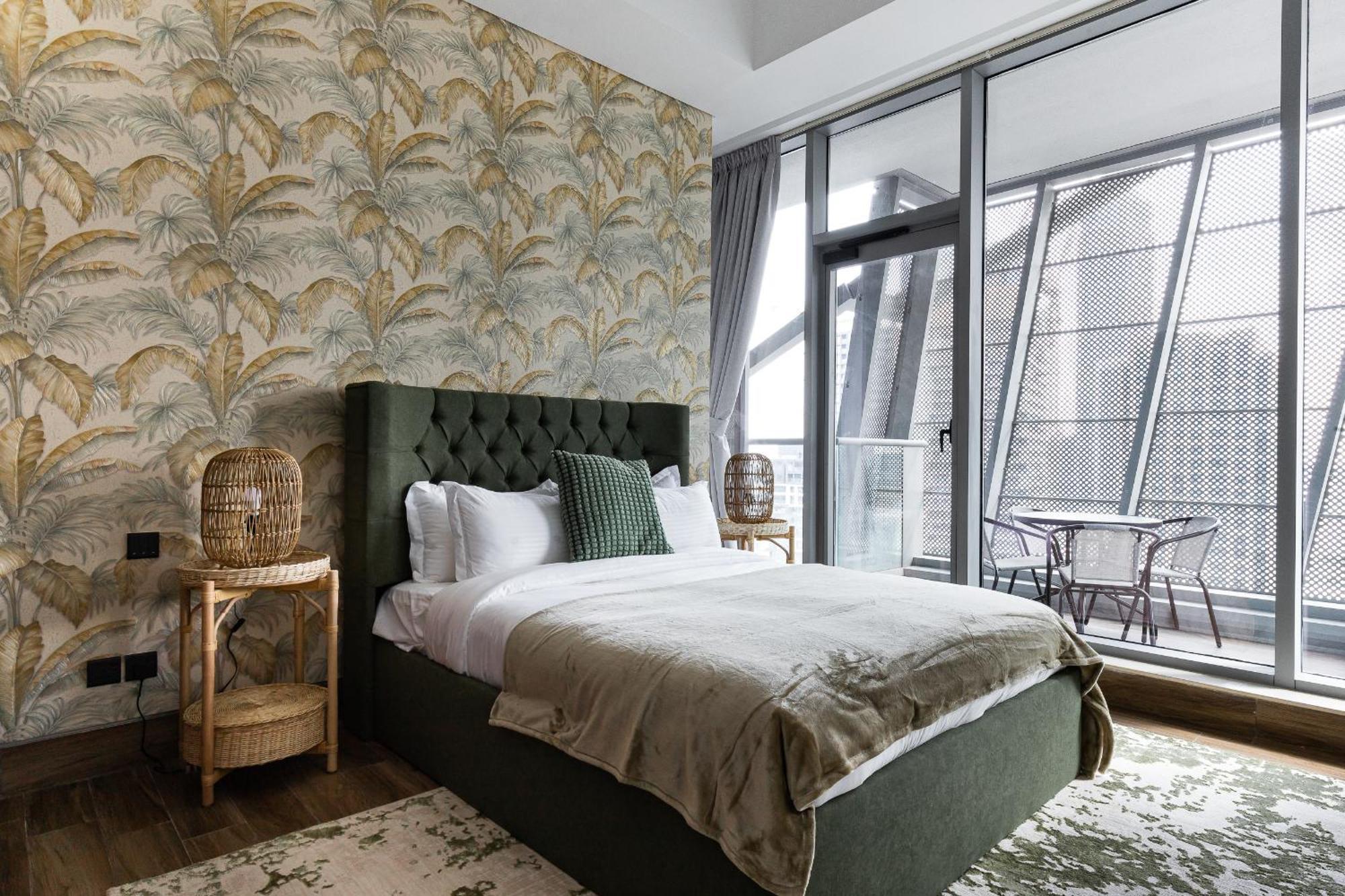Simply Comfort In J One Tower Apartment *