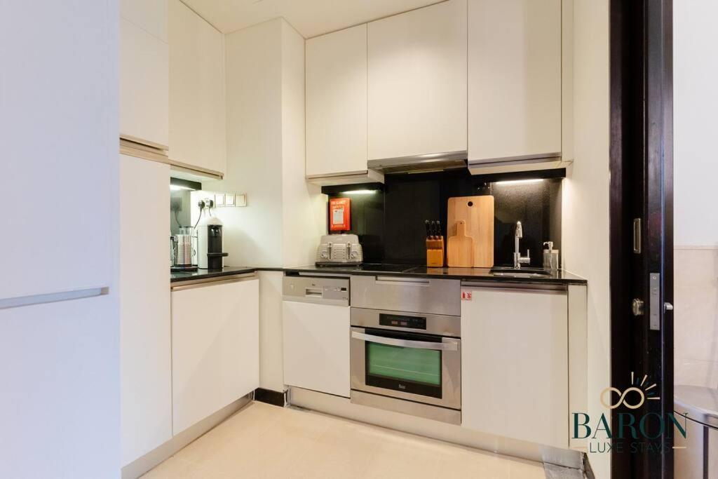 Stunning Studio, Address Marina Dubai