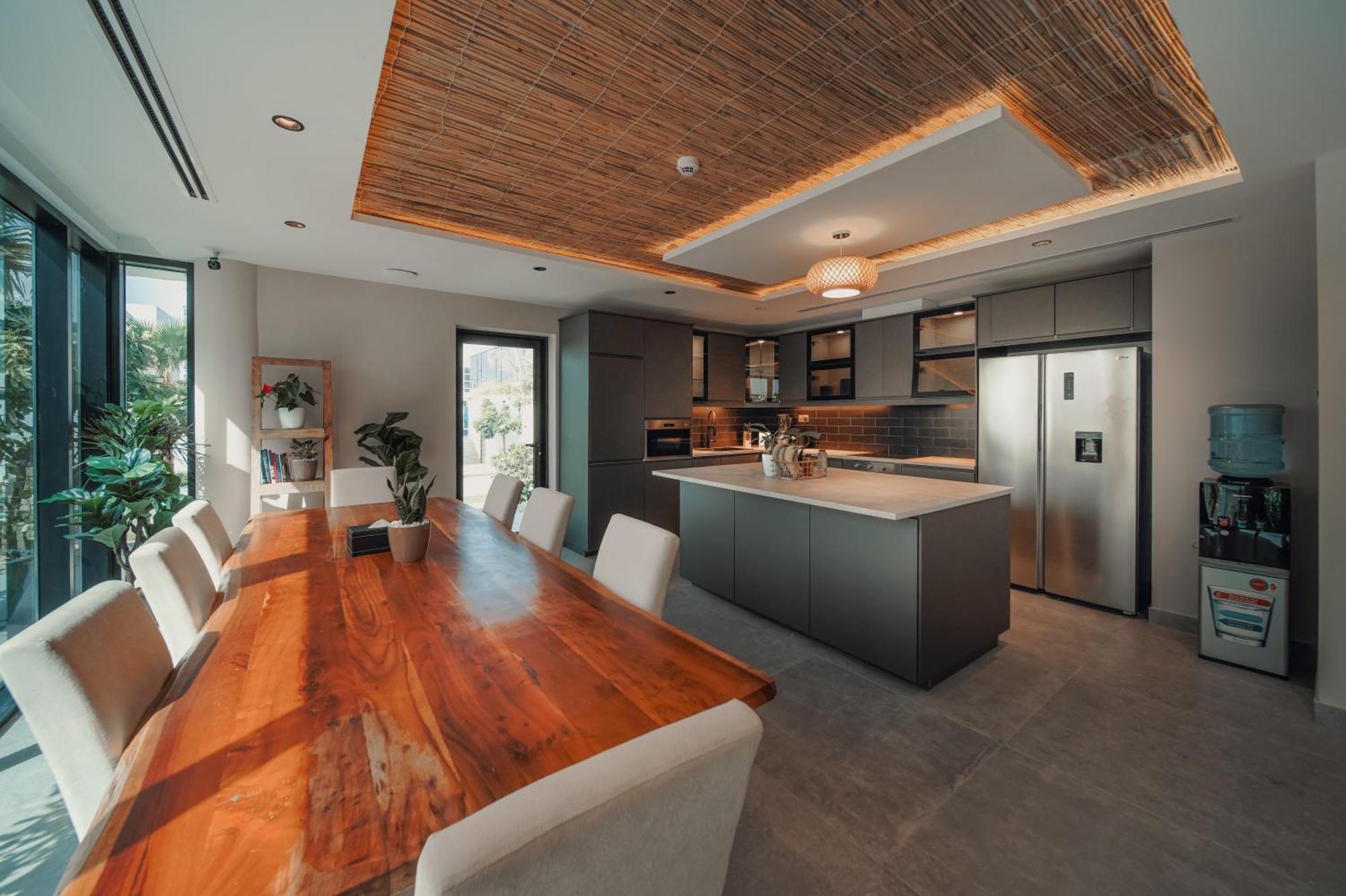 Nas House Private Hotel 4*