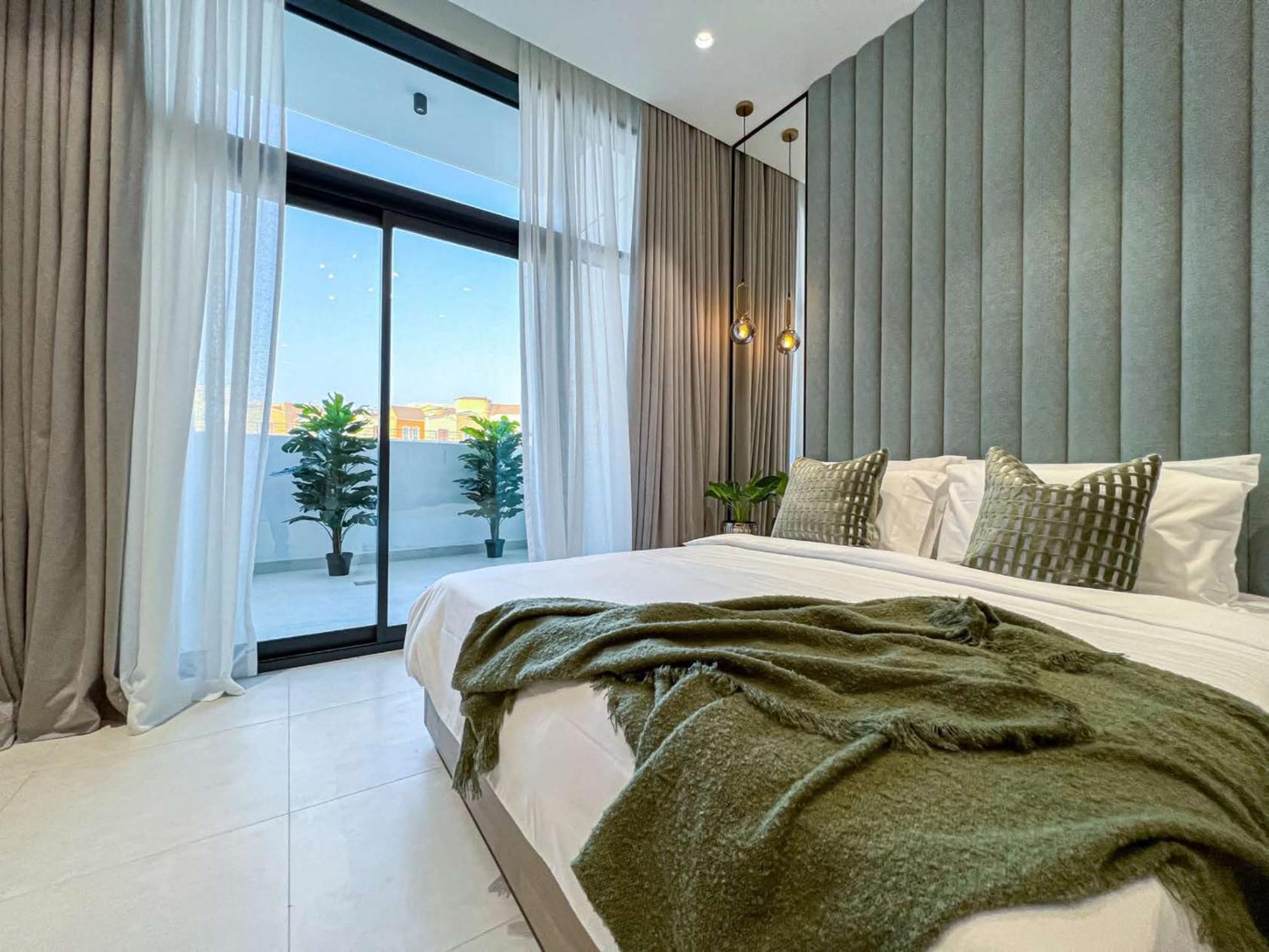 Bright New With Pool & Gym Access, 5 Min From Gardens Metro Dubai