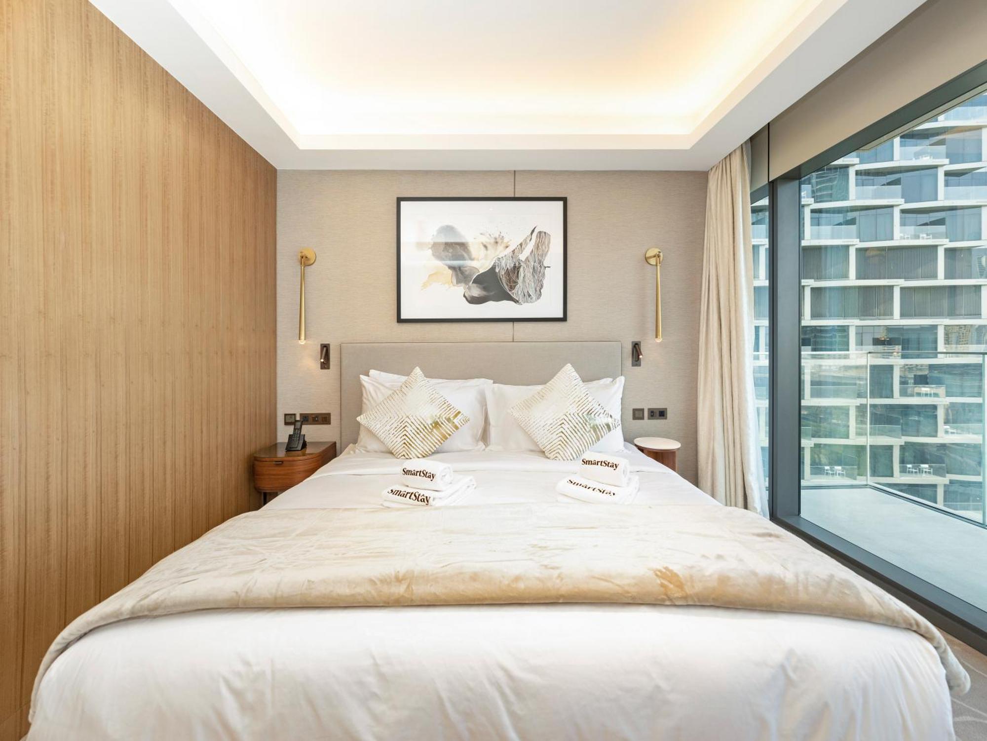 Smartstay At Address Opera - Unique Burj Khalifa Views - Brand New Luxury Residences