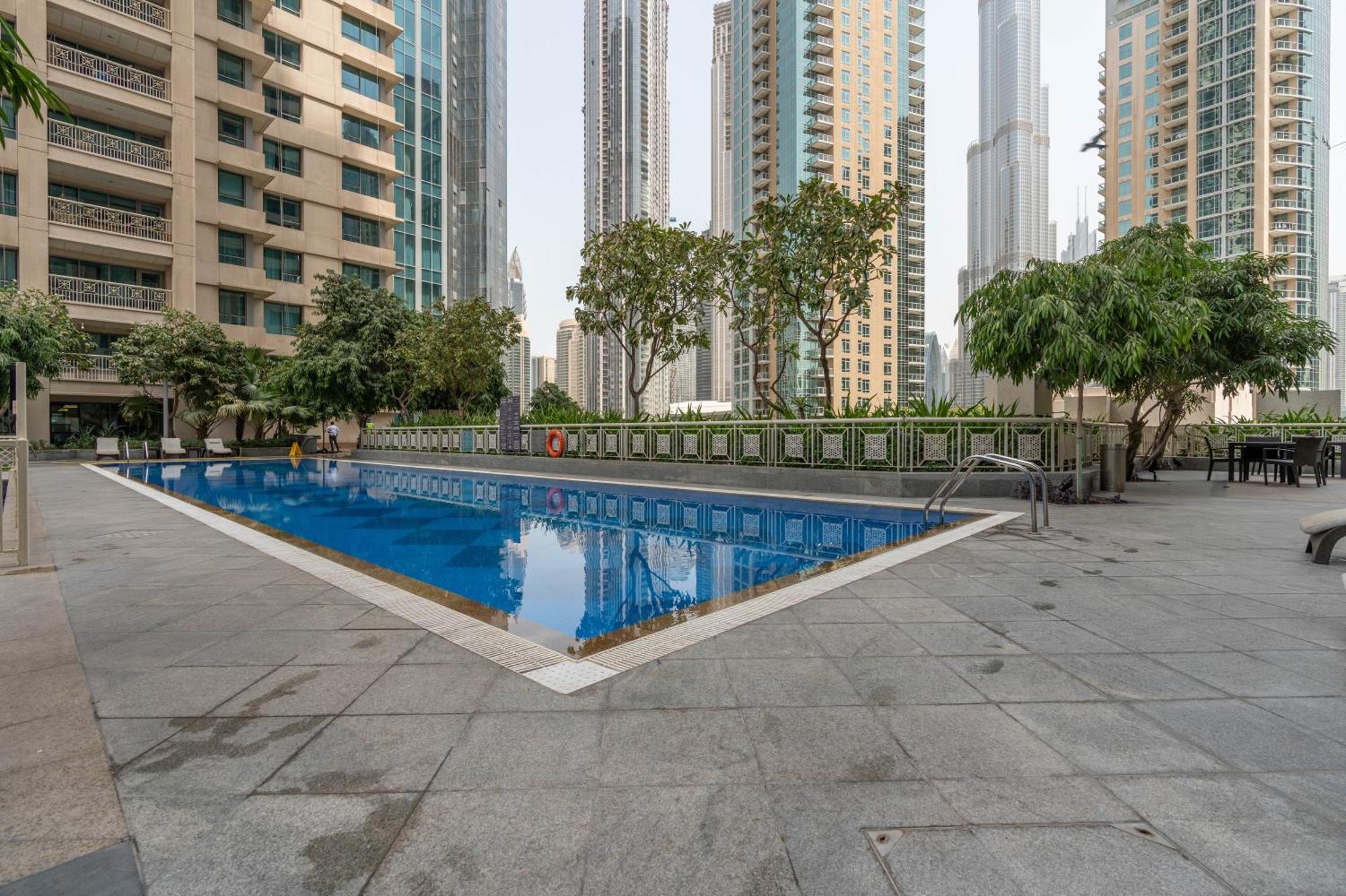Amazing Views & Location Downtown 1 Br
