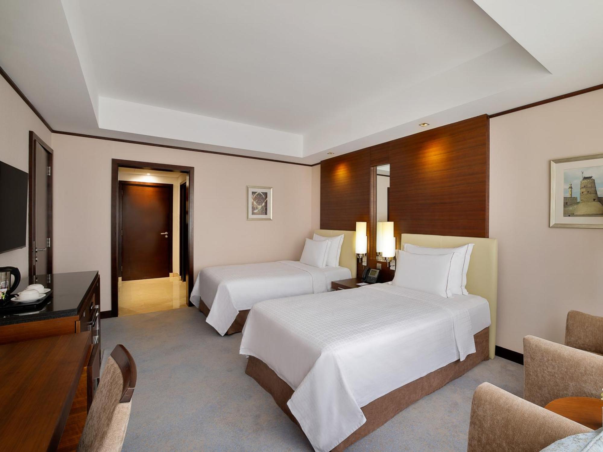 Grand Millennium Hotel 5*