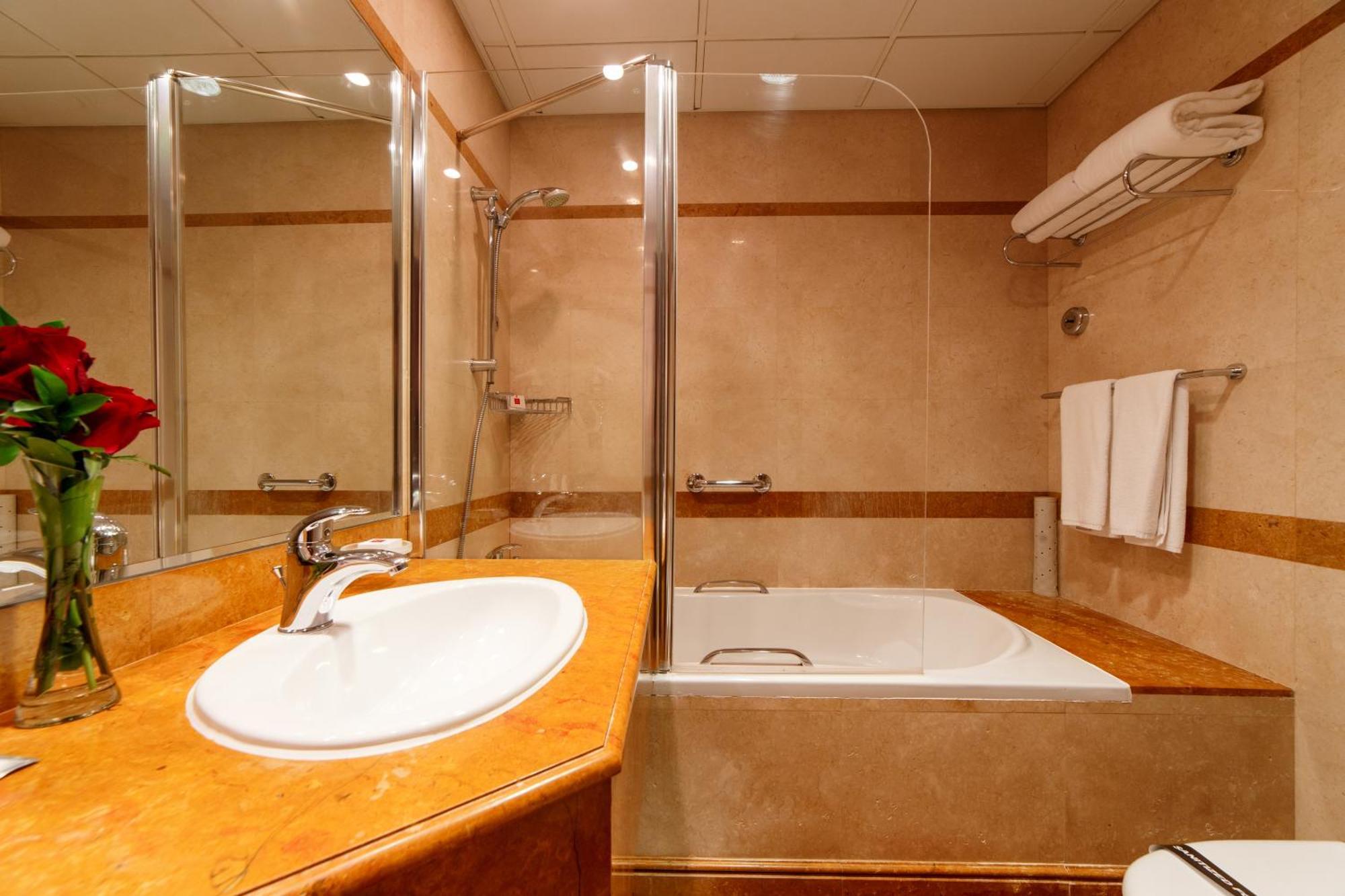 Grand Millennium Hotel Dubai