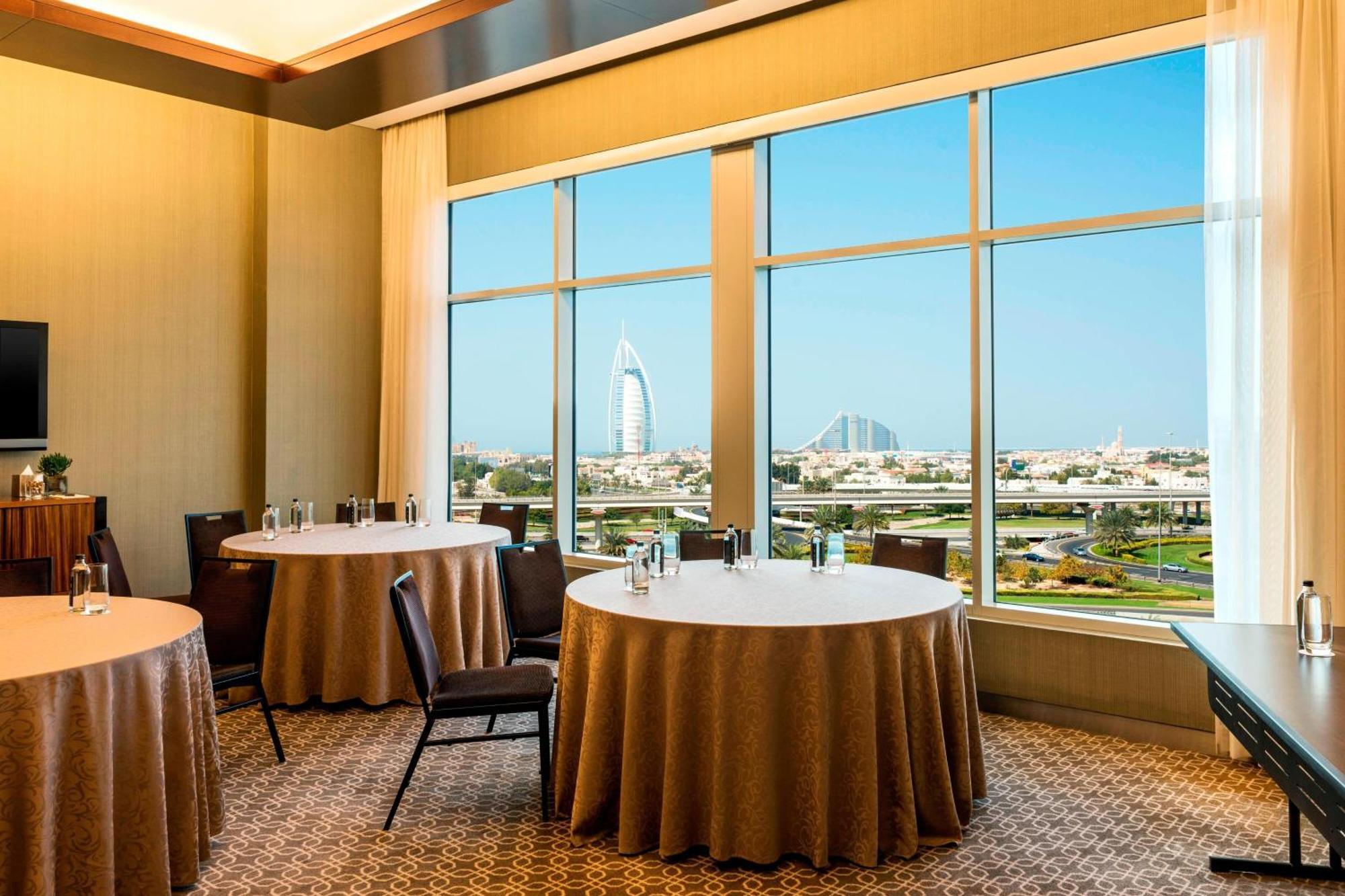 Sheraton Mall Of The Emirates Hotel, Hotel Dubai
