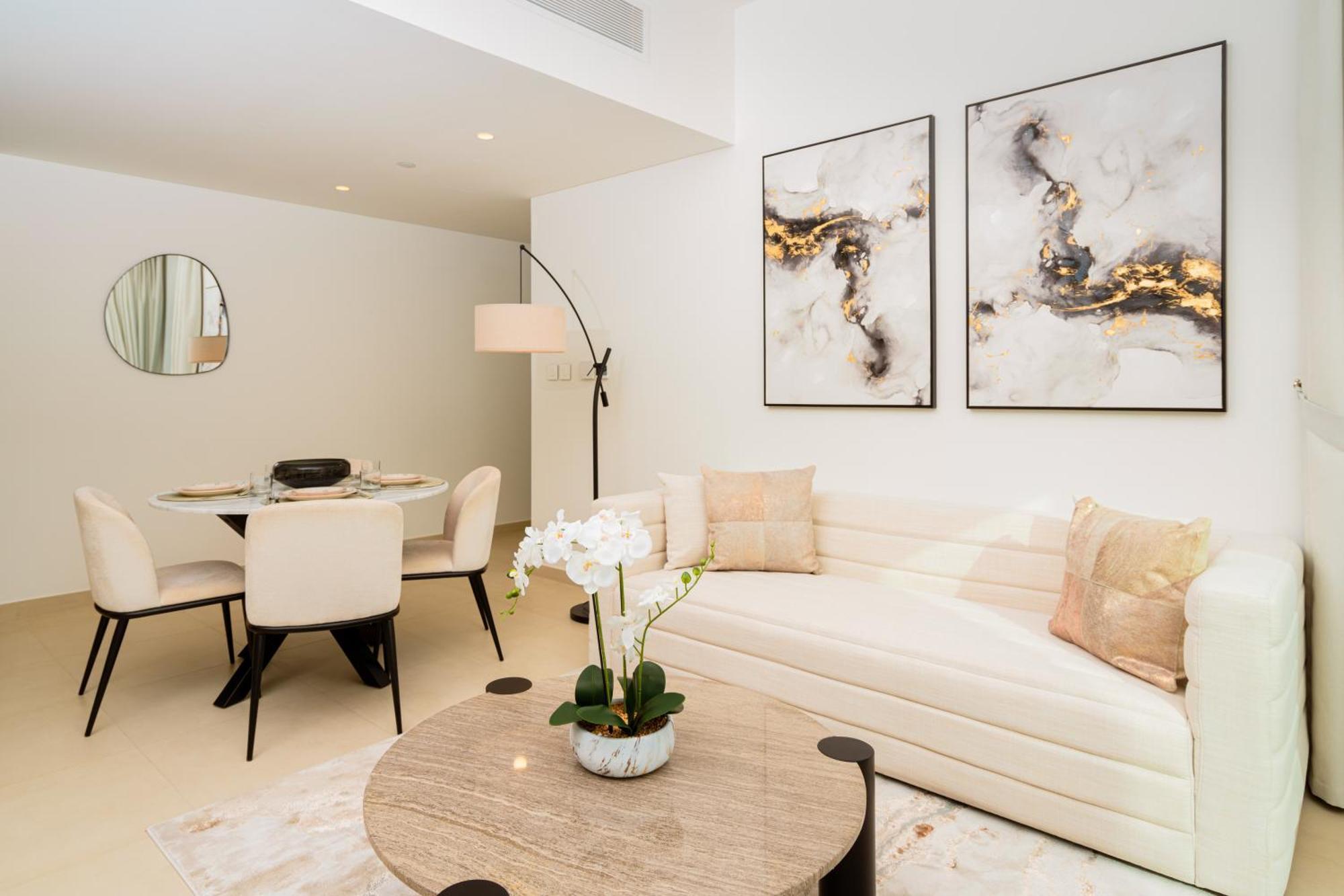 Prime Retreats @ Downtown Views By Emaar Apartment