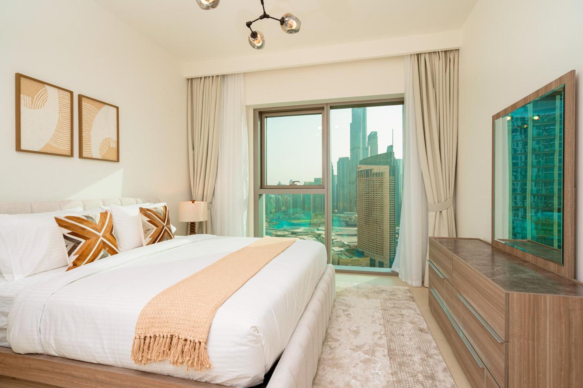 Prime Retreats @ Downtown Views By Emaar *