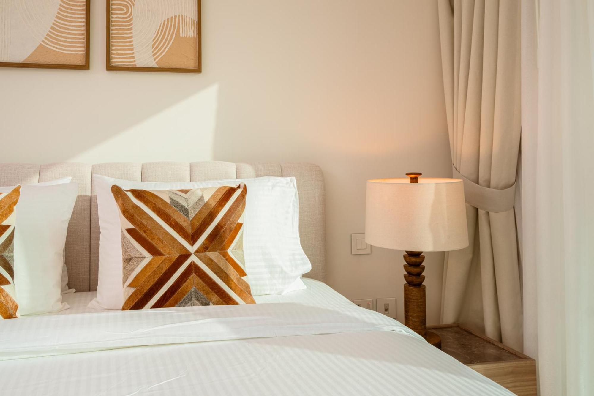 Prime Retreats @ Downtown Views By Emaar Dubai