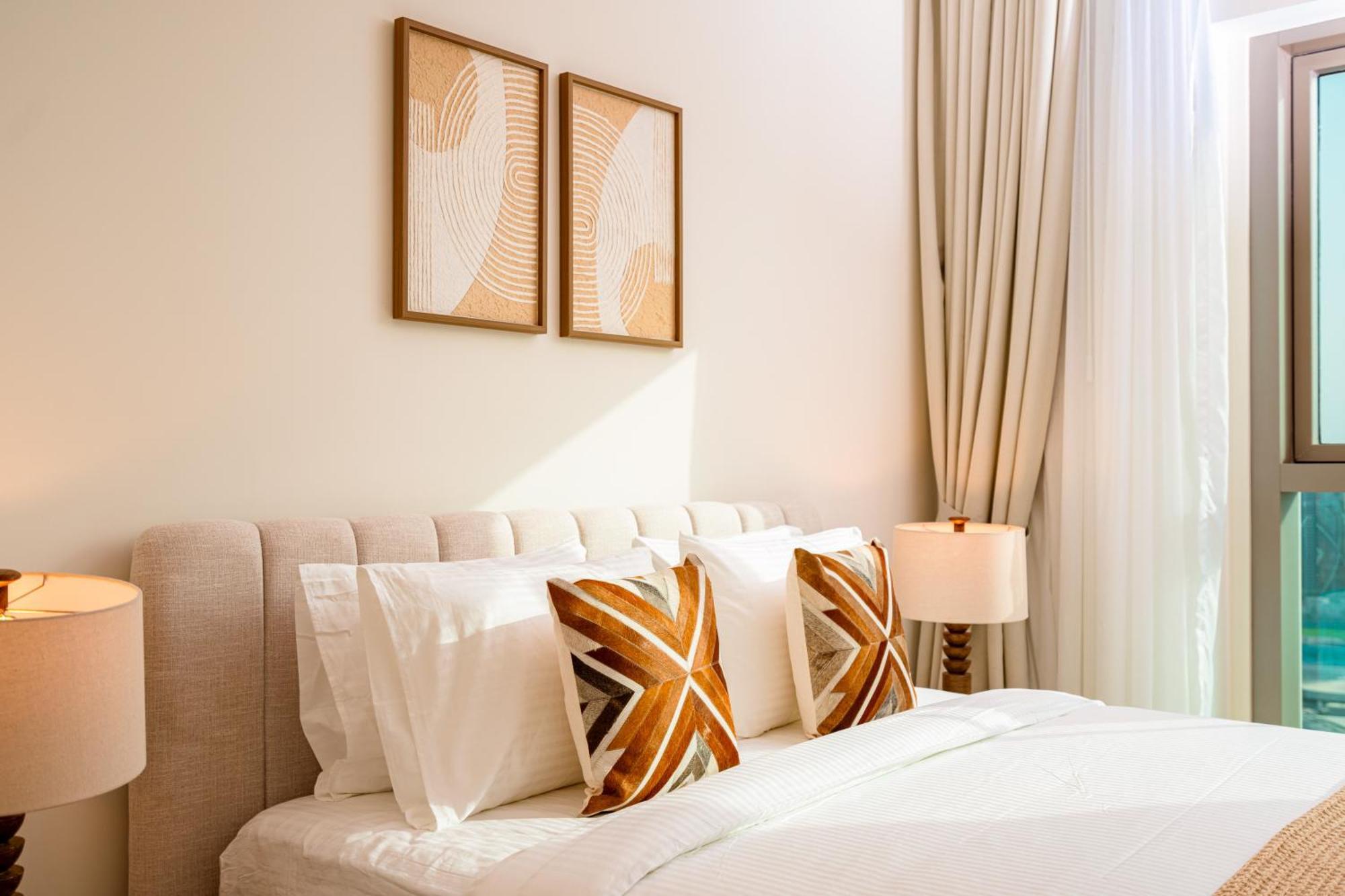 Prime Retreats @ Downtown Views By Emaar