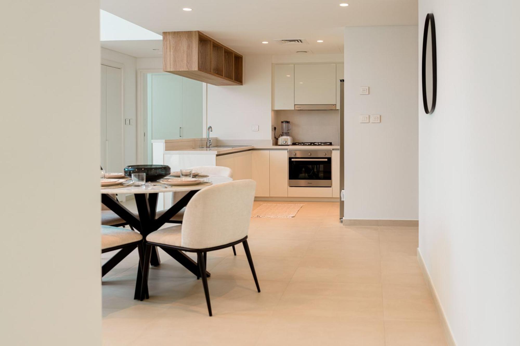 Prime Retreats @ Downtown Views By Emaar Apartment