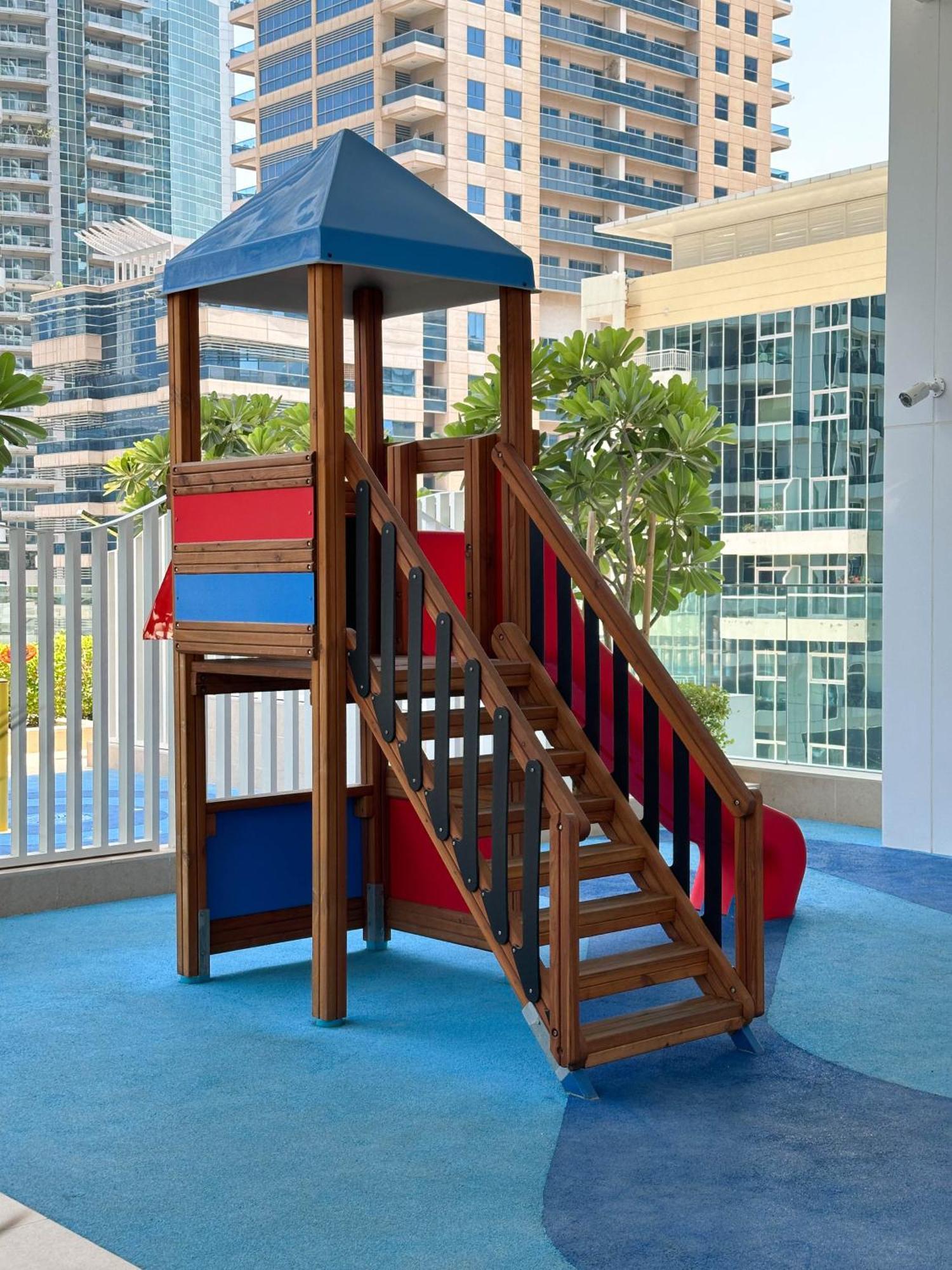 Apartment Lux 1br Direct Access To Marina 4 People