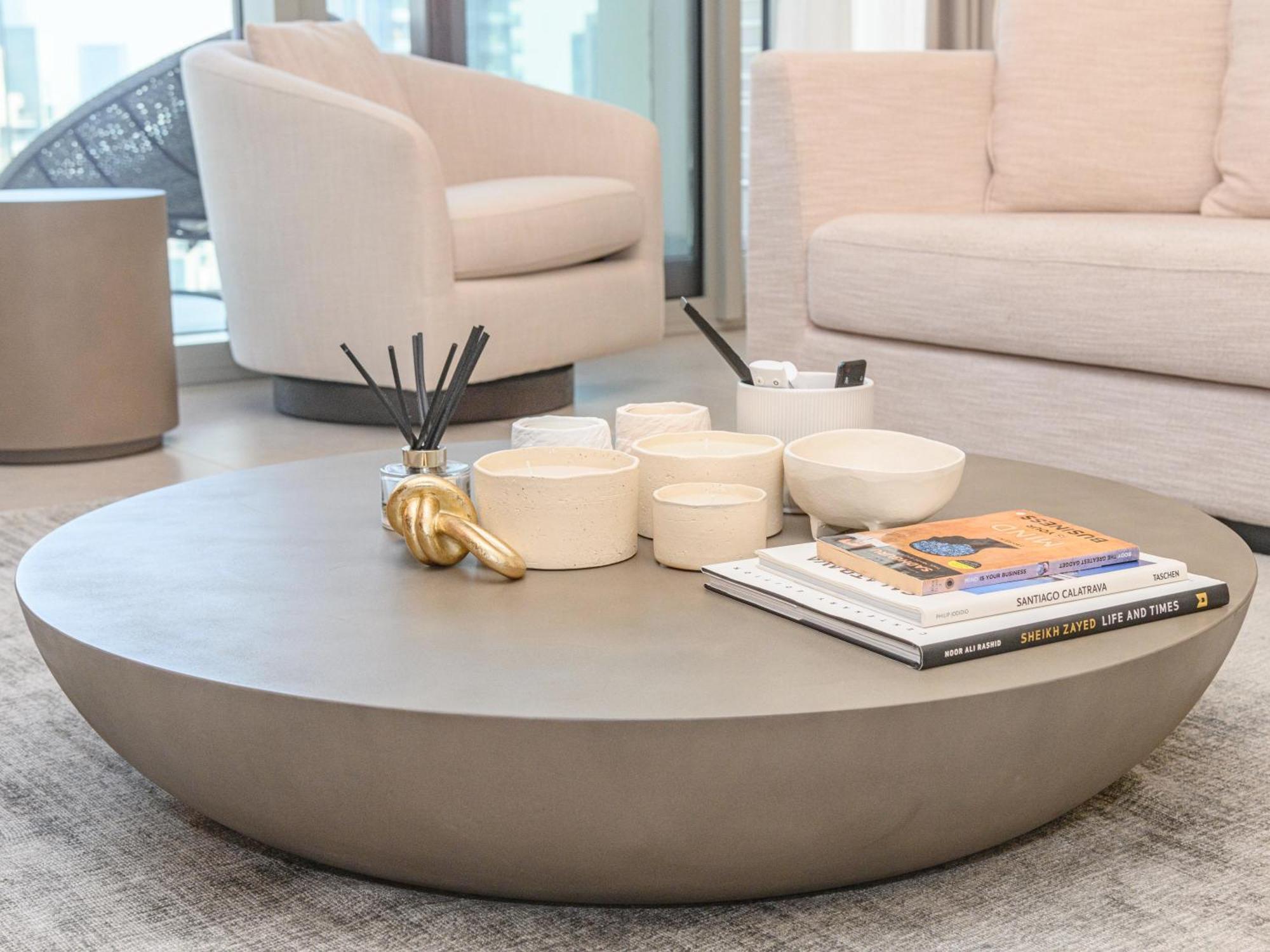 Apartment Ibia Homes - Stylish Downtown Escape 3br With Views Dubai