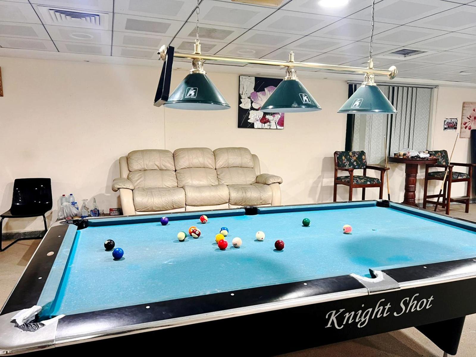 Hospedagem domiciliar Pathfinder Partition In Barsha Heights Tecom Dubai