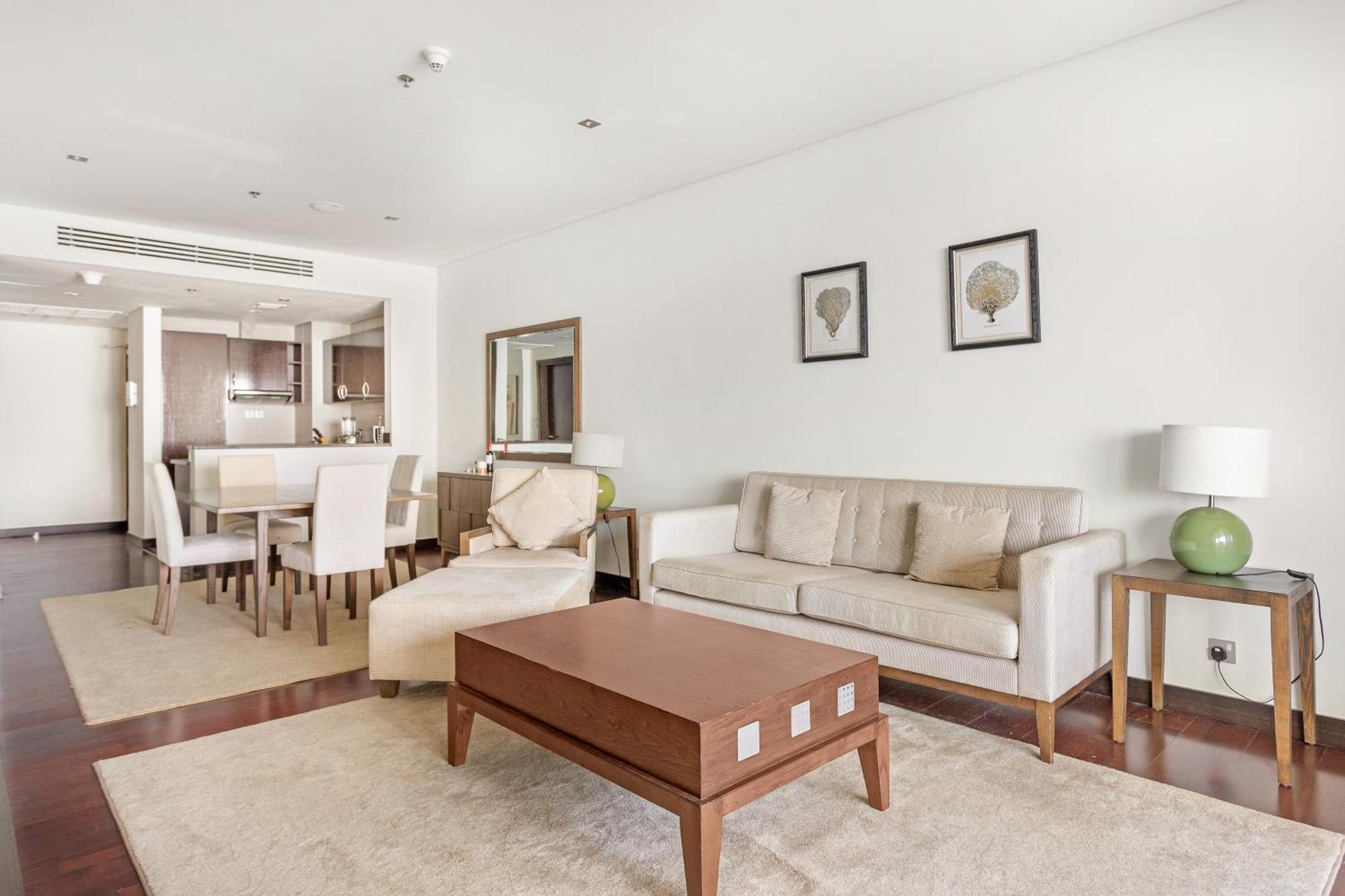 Lux Mina 1 Bhk In Palm Jumeirah With Sea View And Private Beach Dubai