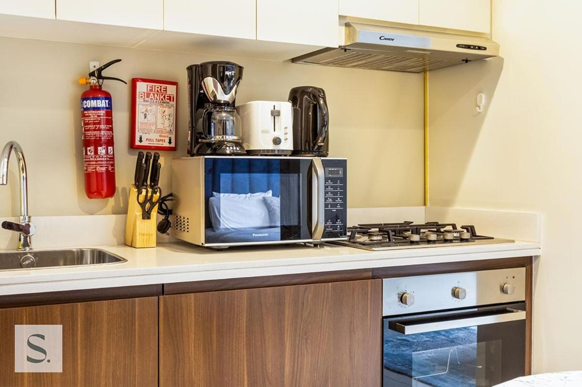 Aws Homes - Lux Gateaway Near Mall Apartment Dubai