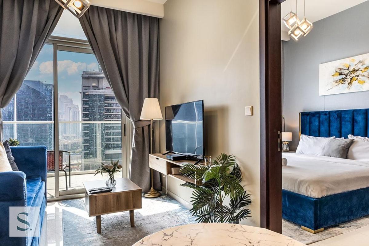 Aws Homes - Lux Gateaway Near Mall Apartment