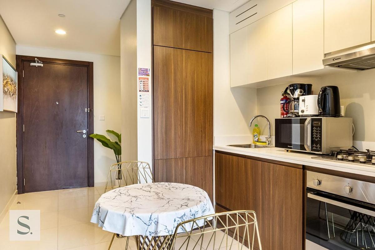 Aws Homes - Lux Gateaway Near Mall