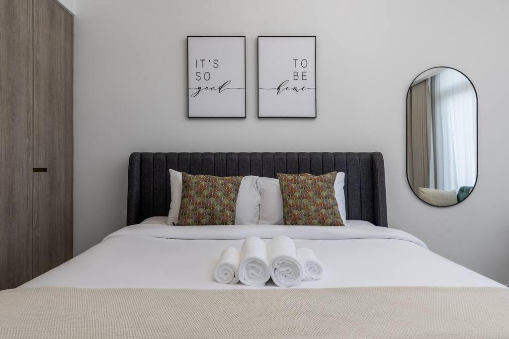 Apartment Waves - Elegant Oxford 212 In Jvc With Views