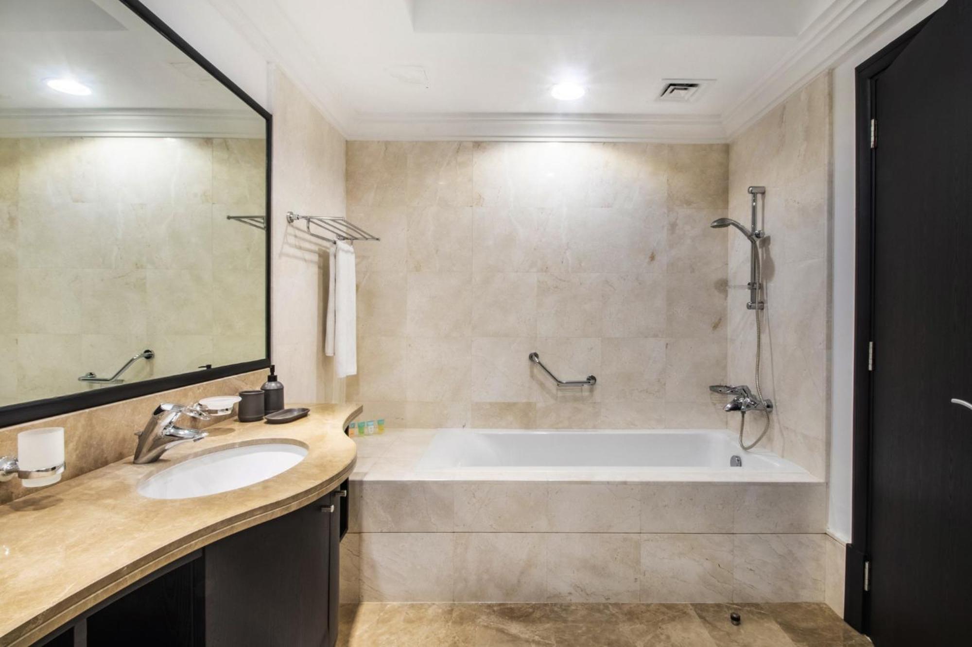 The Smart Concierge - Grandeur - Maurya Dubai