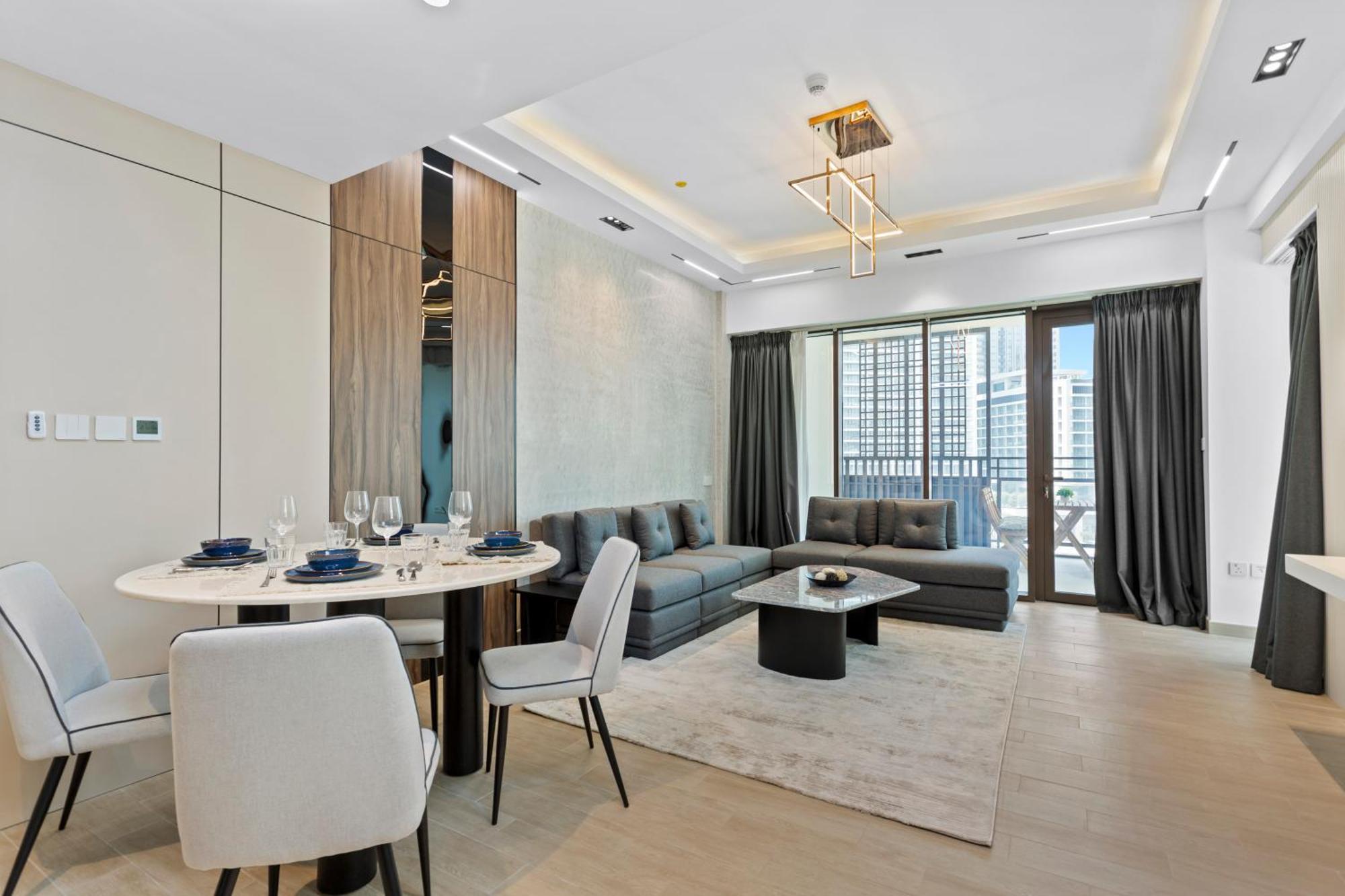 Luxury Living 2 Bedroom In Creek Harbour *