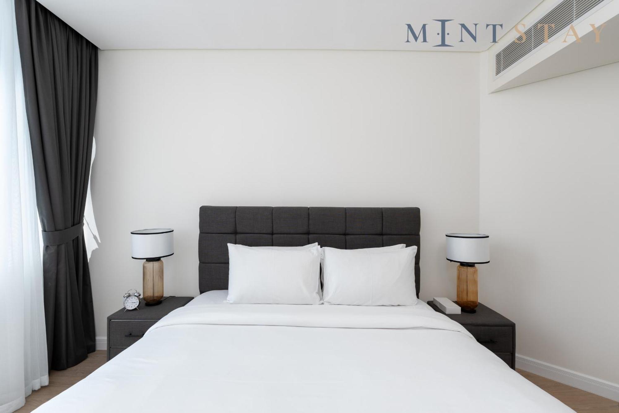 Sky Gardens, Park Avenue, Difc - Mint Apartment Dubai