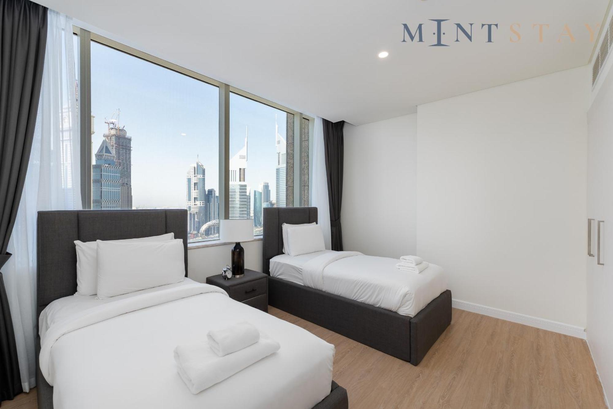 Sky Gardens, Park Avenue, Difc - Mint Dubai
