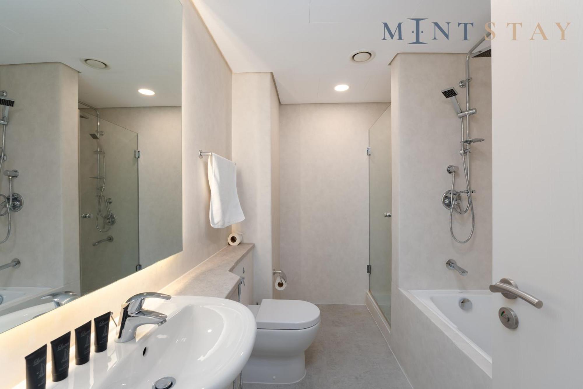 Apartment Sky Gardens, Park Avenue, Difc - Mint Dubai