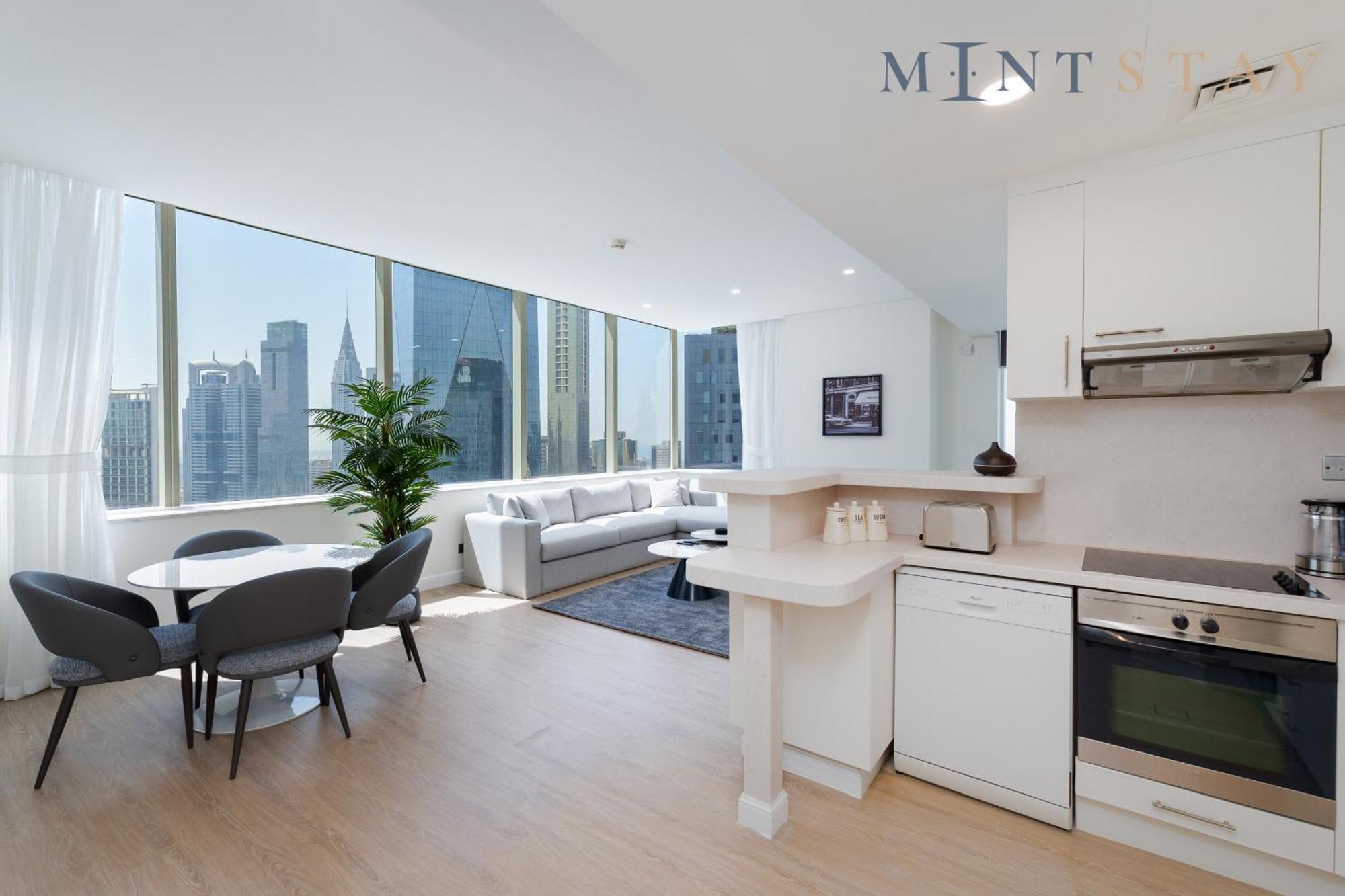 Sky Gardens, Park Avenue, Difc - Mint Dubai