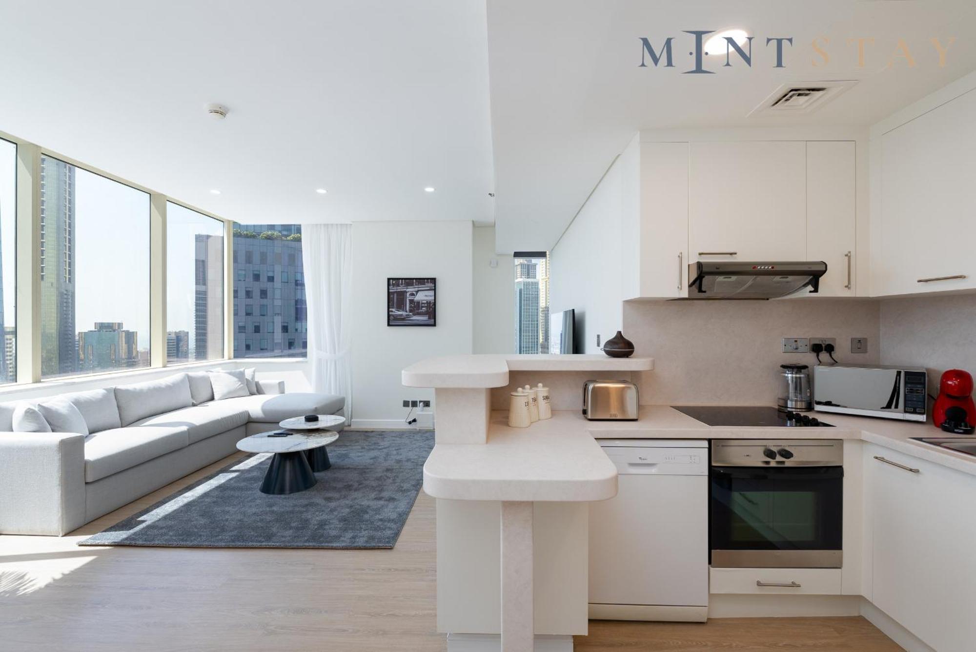Sky Gardens, Park Avenue, Difc - Mint Dubai