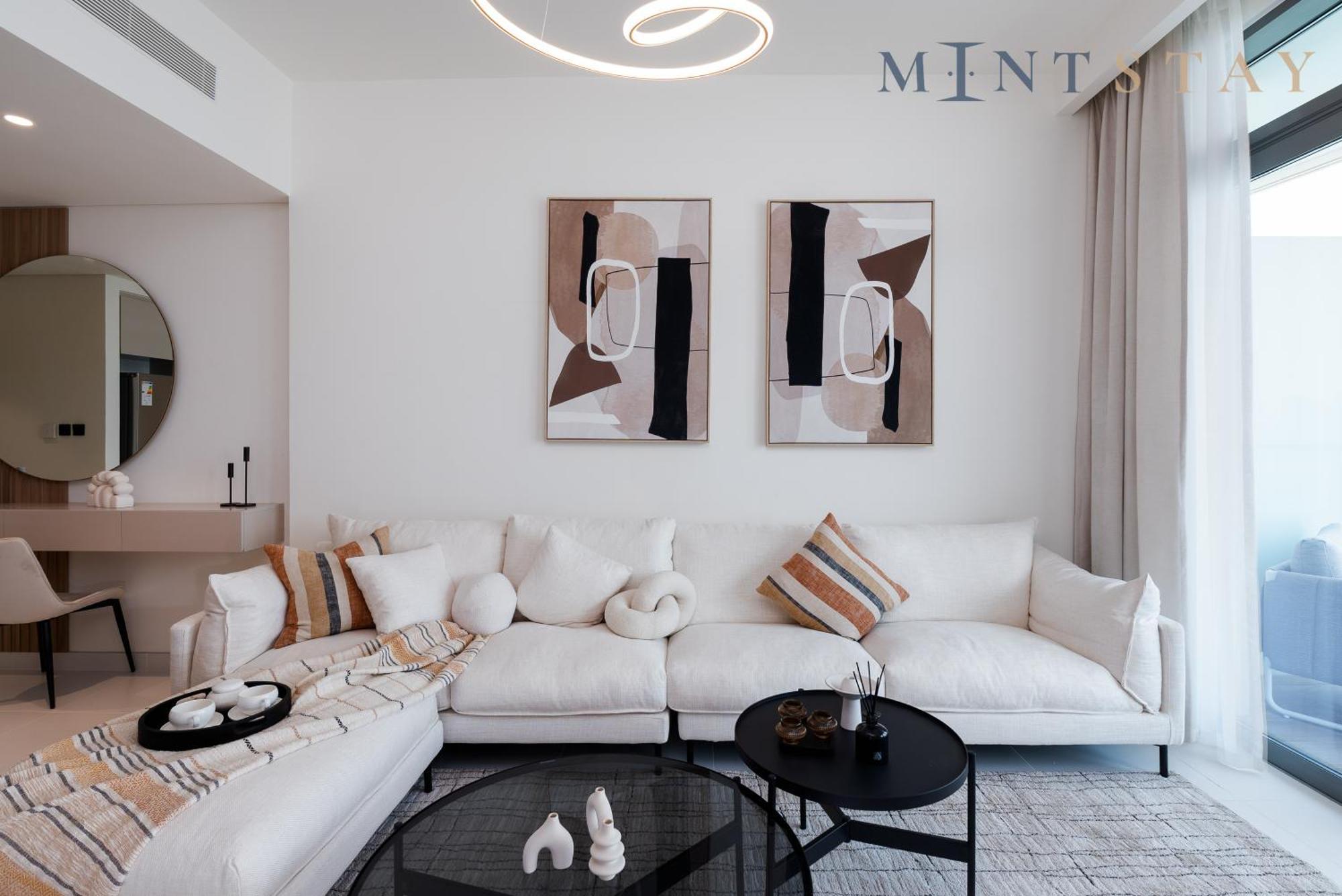 Marina Vista 2, Emaar Beachfront - Mint Apartment *